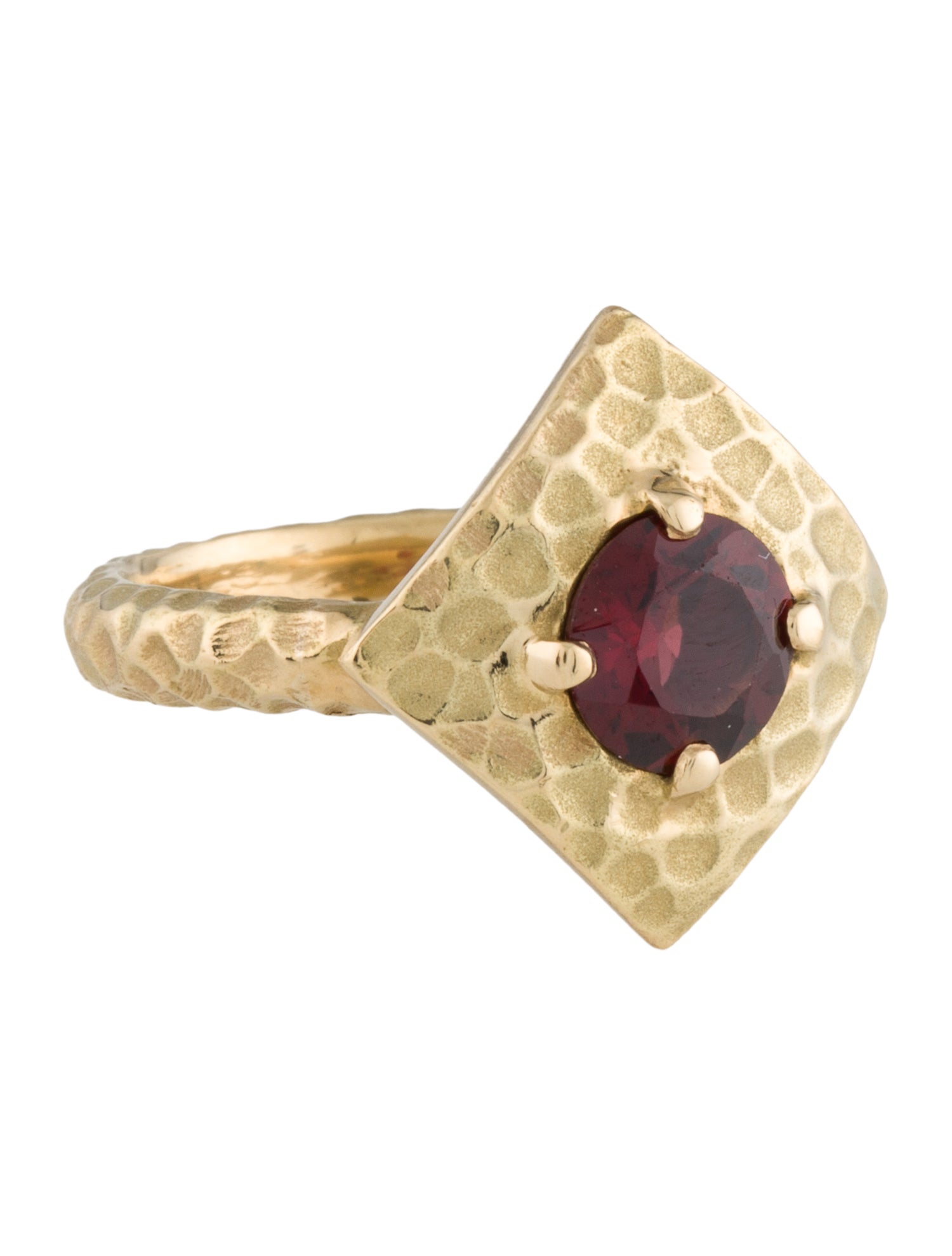 Ring 18K Garnet Hammered Cocktail