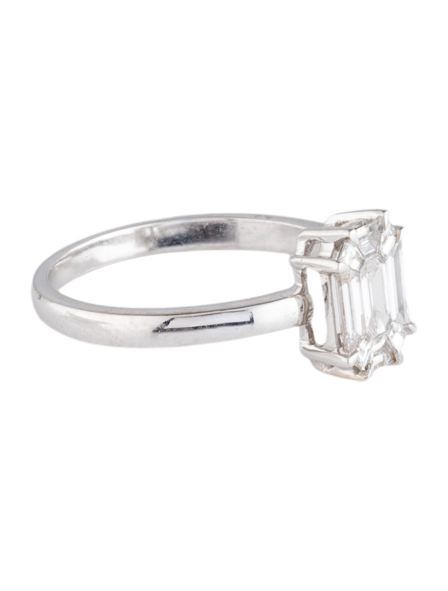 Ring 18K Diamond Cocktail