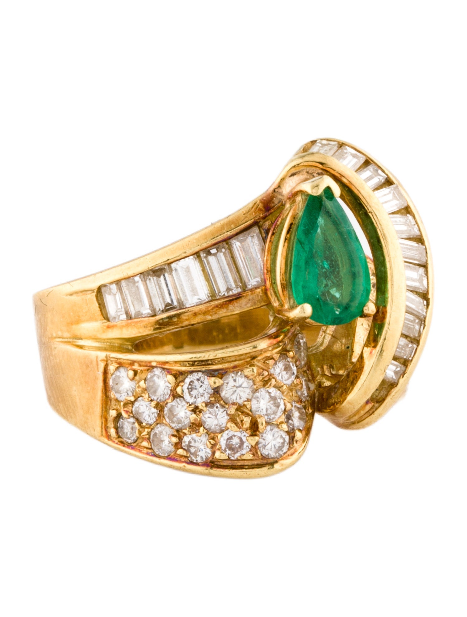 Ring 18K Emerald & Diamond Cocktail Ring