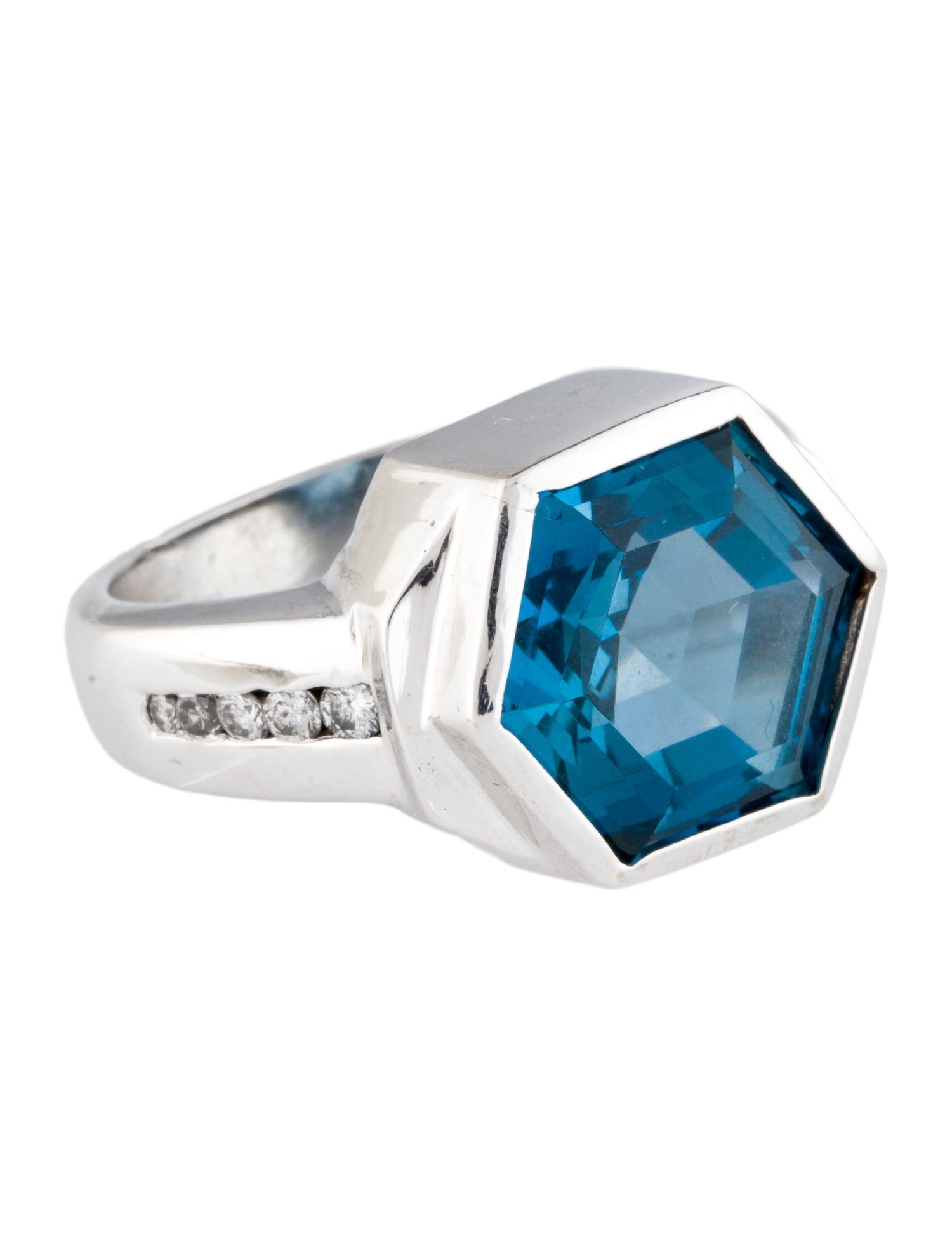 Ring 14K 9.12ct Topaz & Diamond Cocktail