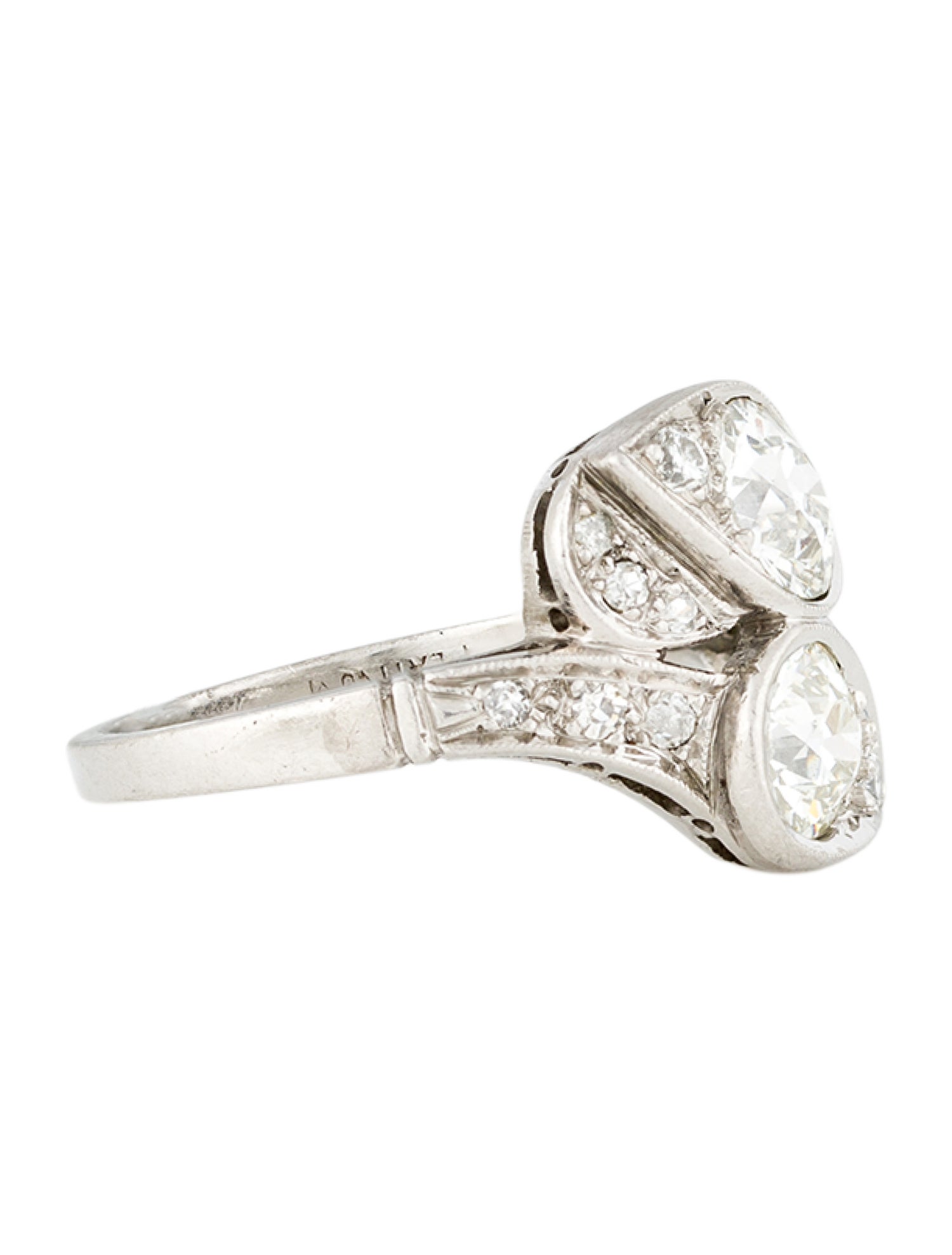 Ring Platinum 1.80ctw Diamond Cocktail