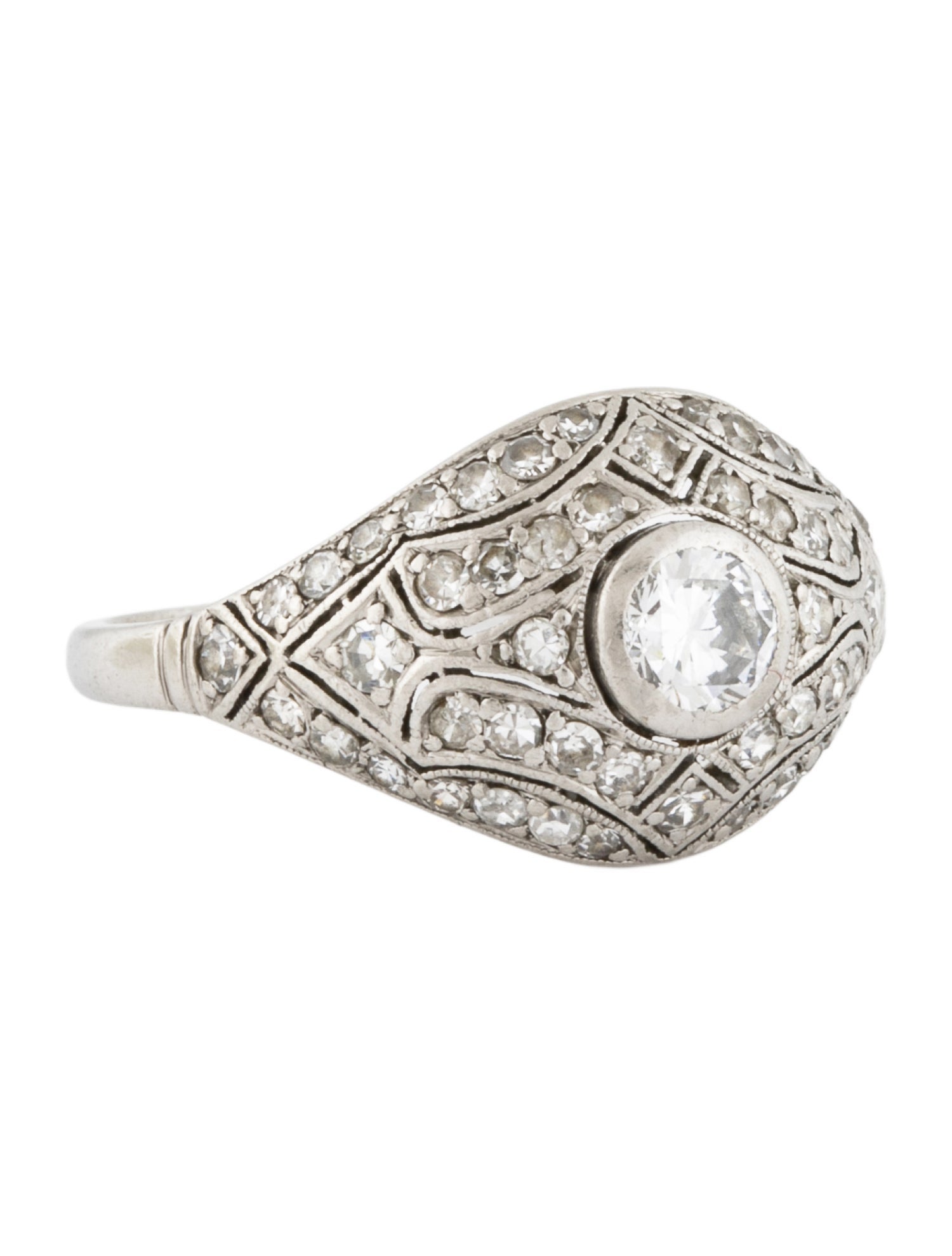Ring Art Deco Platinum Diamond Dome Band