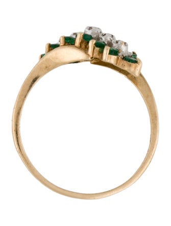 Ring 10K Emerald & Diamond Band