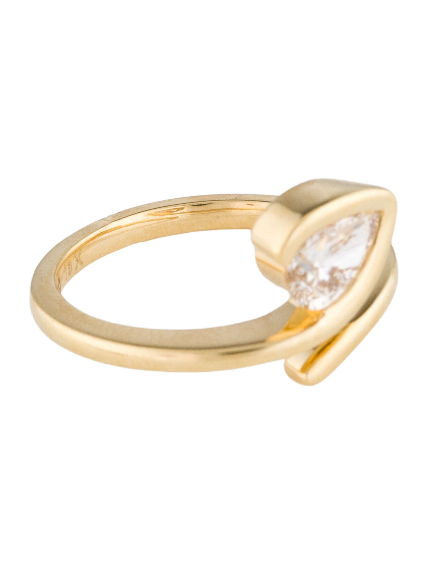 Ring 18K Diamond Cocktail