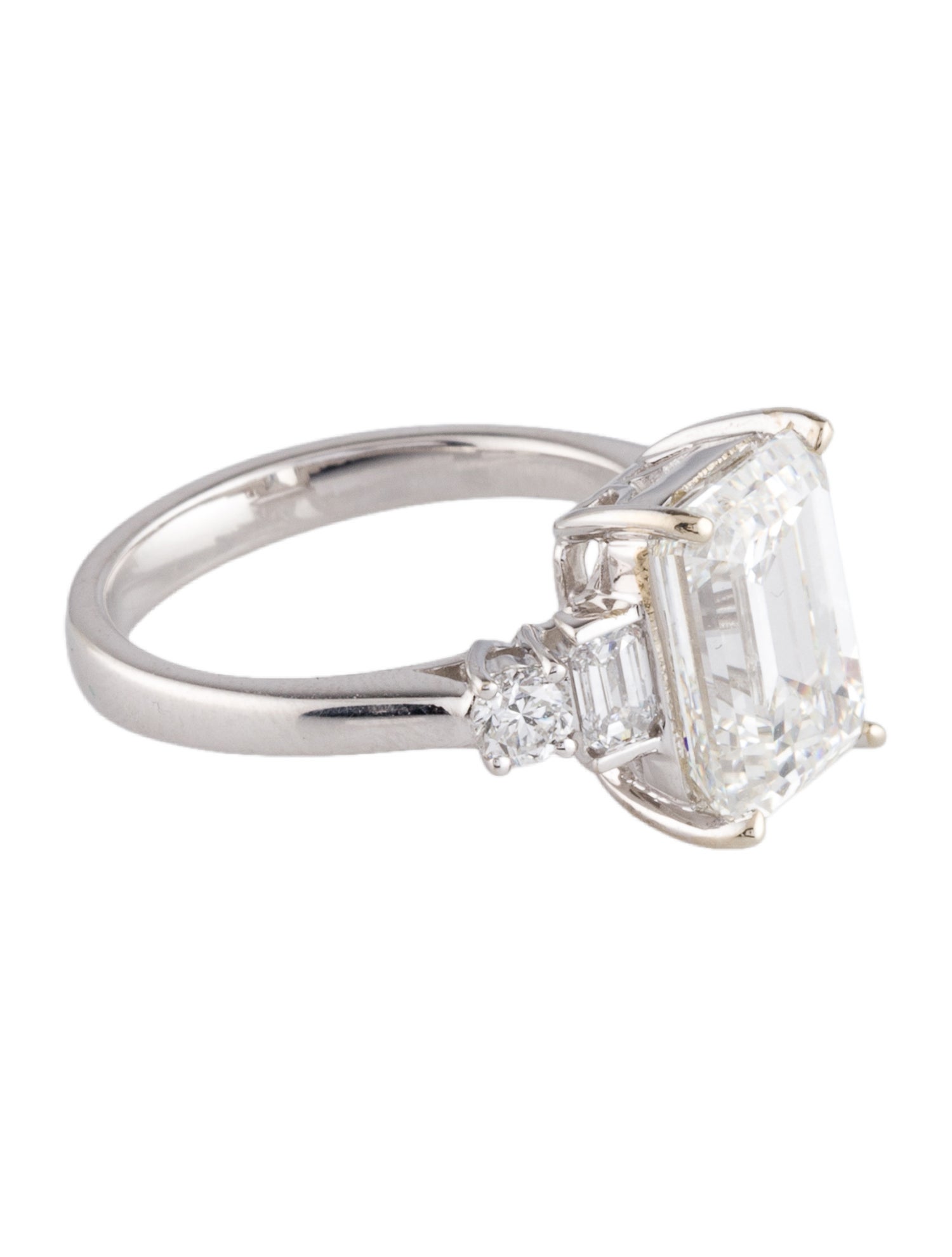 Ring 4.90ct Lab-Grown Diamond Engagement Ring