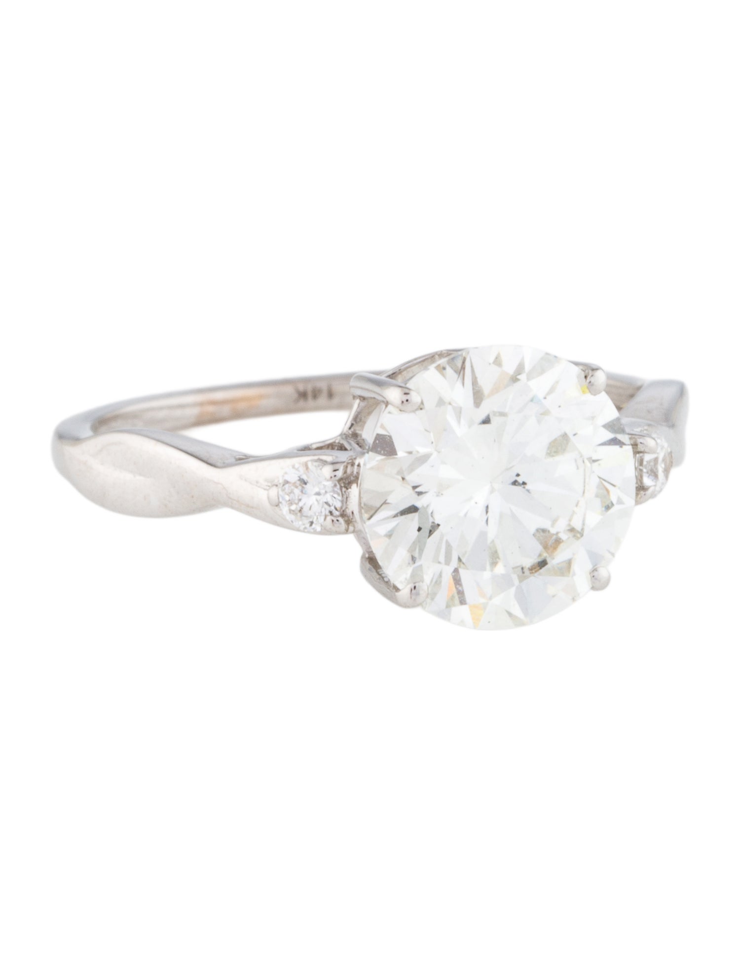 Ring 2.50ctw Lab-Grown Diamond Engagement Ring