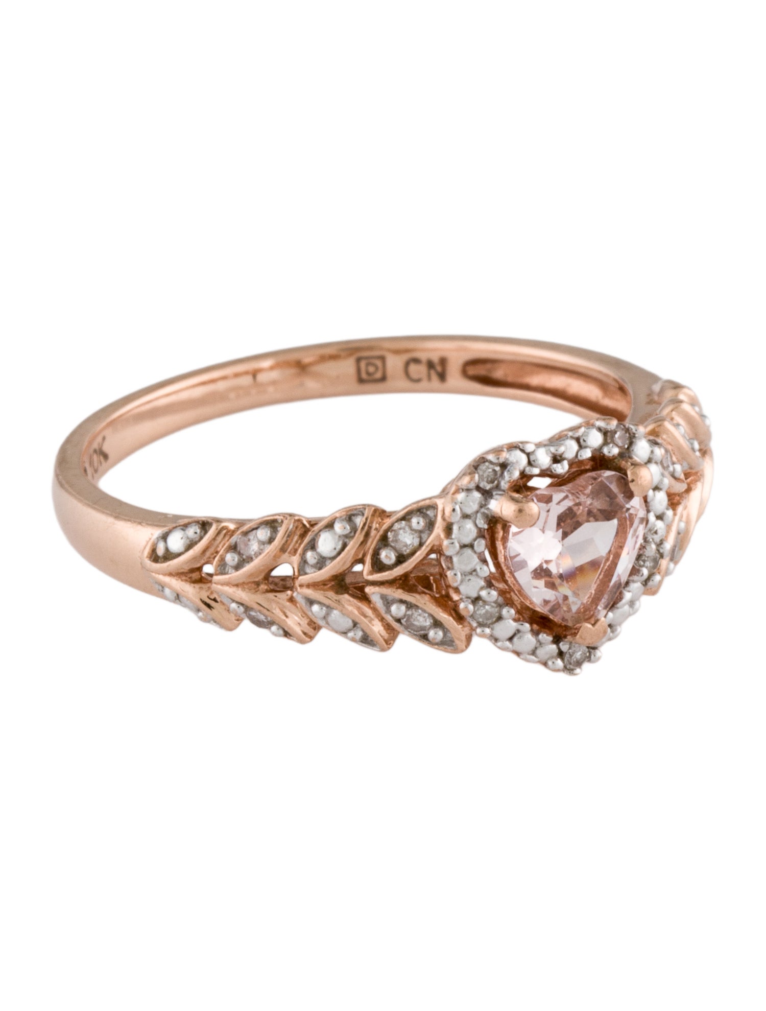 Ring 10K Morganite & Diamond Heart Cocktail