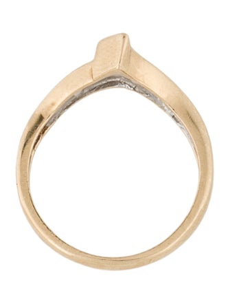 Ring 10K Diamond Contour Band Ring