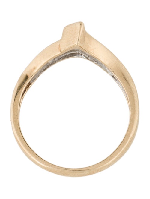 Ring 10K Diamond Contour Band Ring