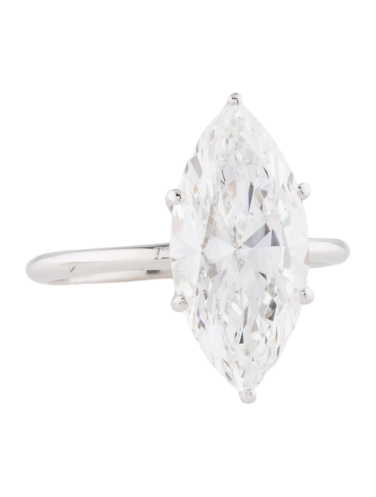 Ring 18K 5.03ct Lab-Grown Diamond Cocktail