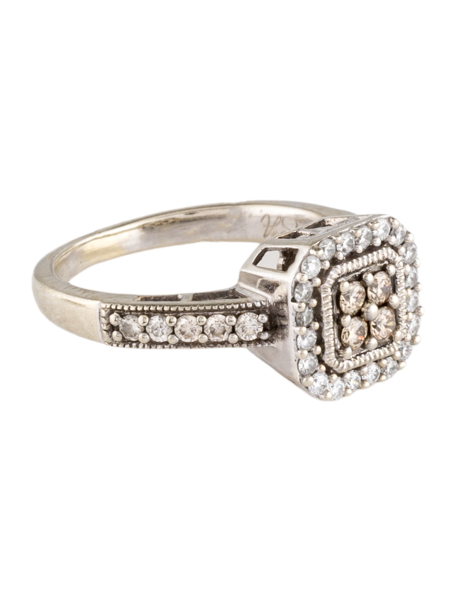 Ring 10K Diamond Cocktail