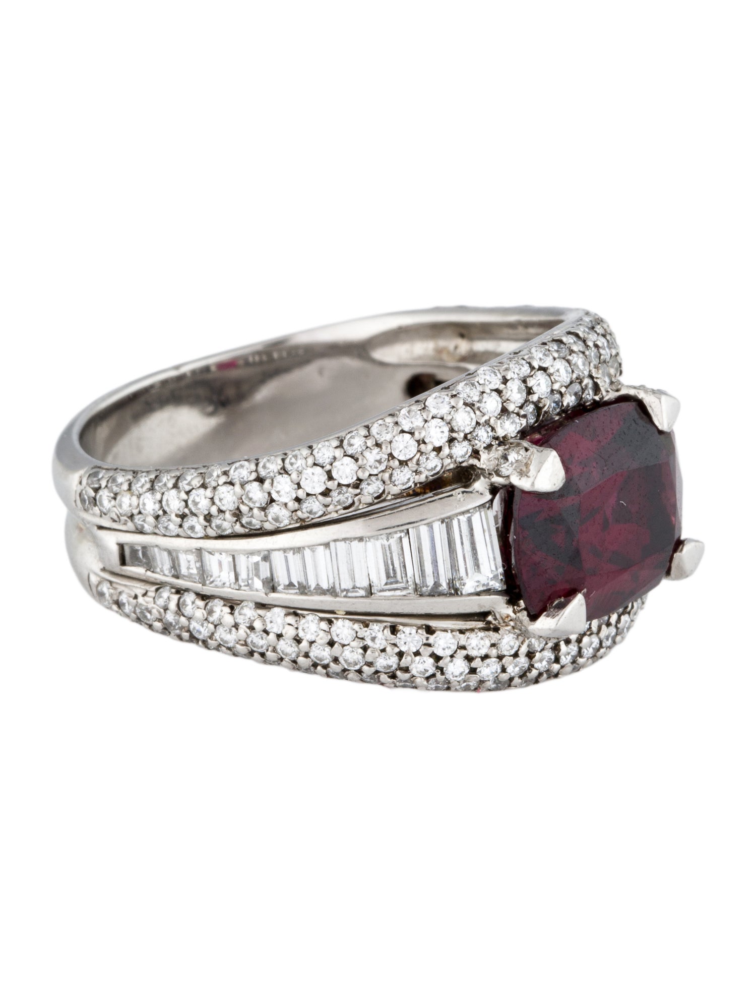 Ring Platinum 6.11ct Garnet & Diamond Cocktail