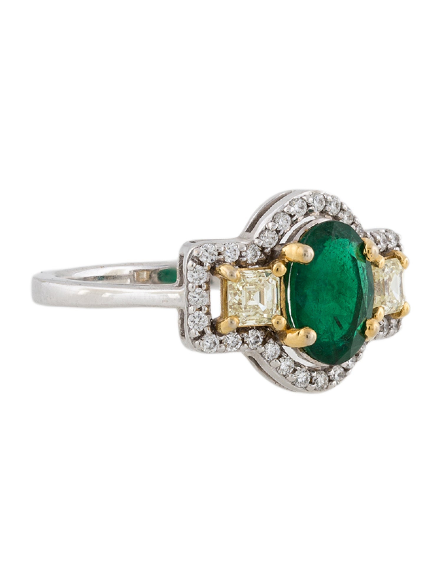 Ring 18K Emerald & Diamond Cocktail