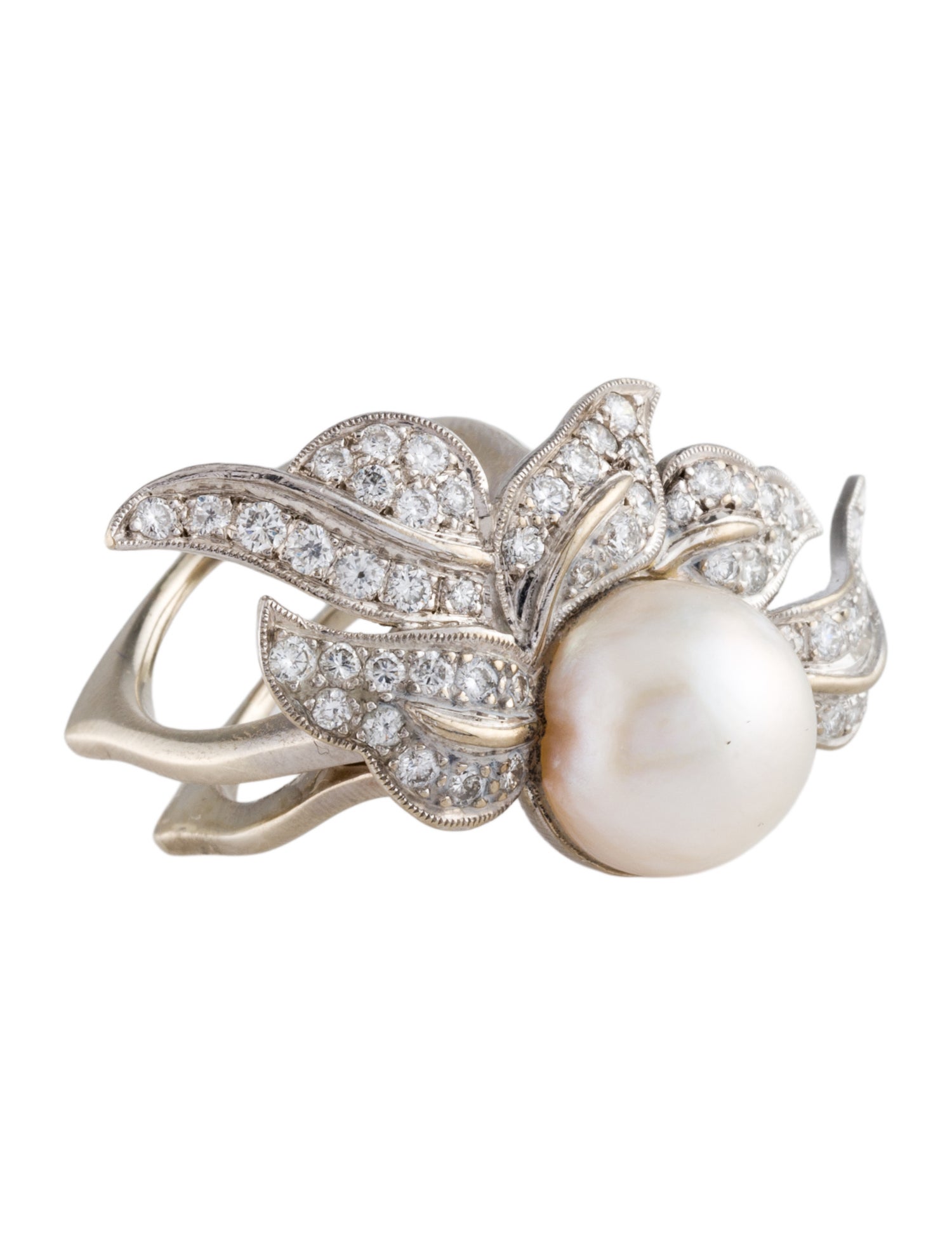 Ring Pearl & Diamond Flower Cocktail