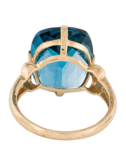 Ring 14K Topaz Cocktail