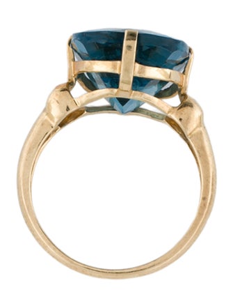 Ring 14K Topaz Cocktail