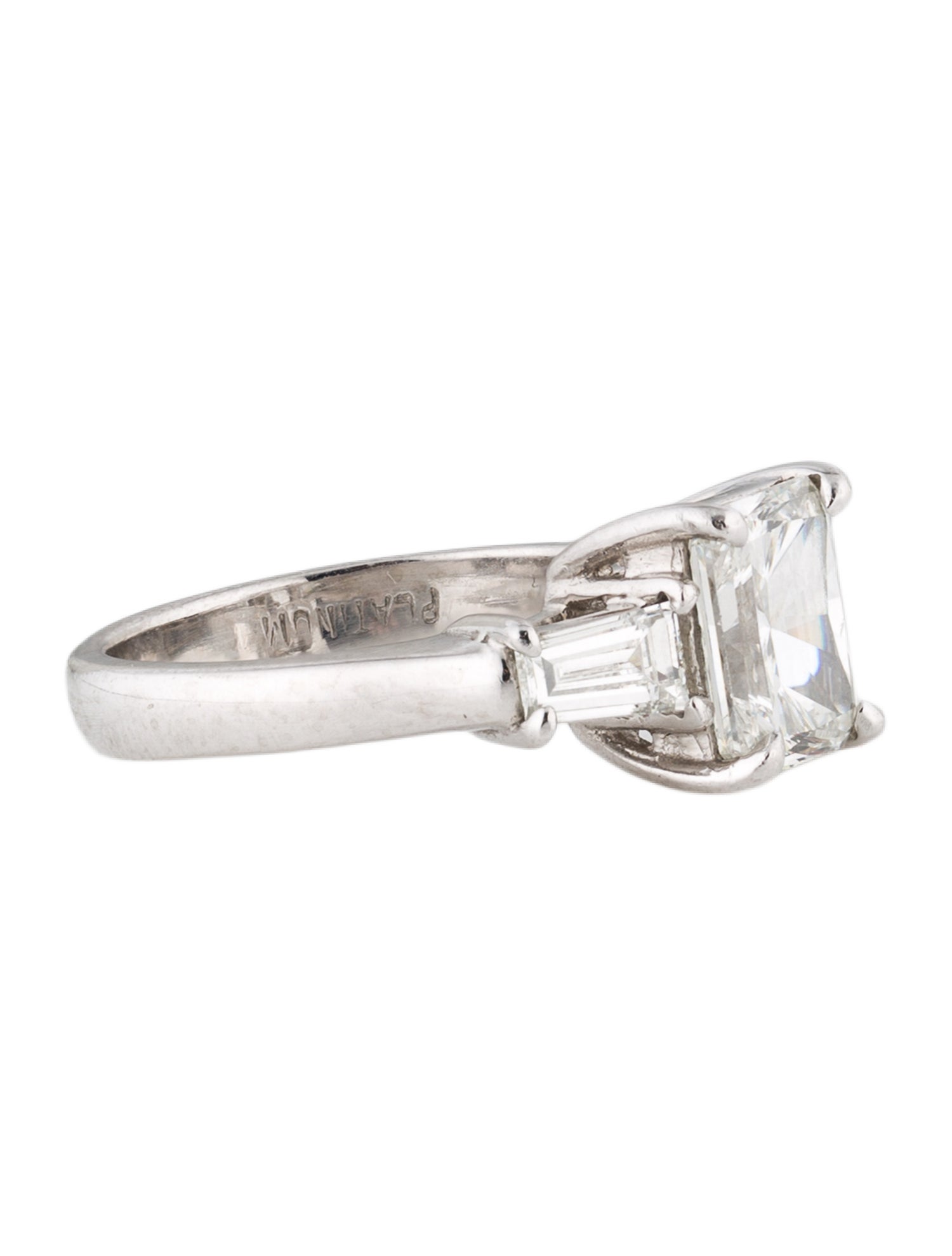 Ring Platinum 2.54Ct Diamond Engagement