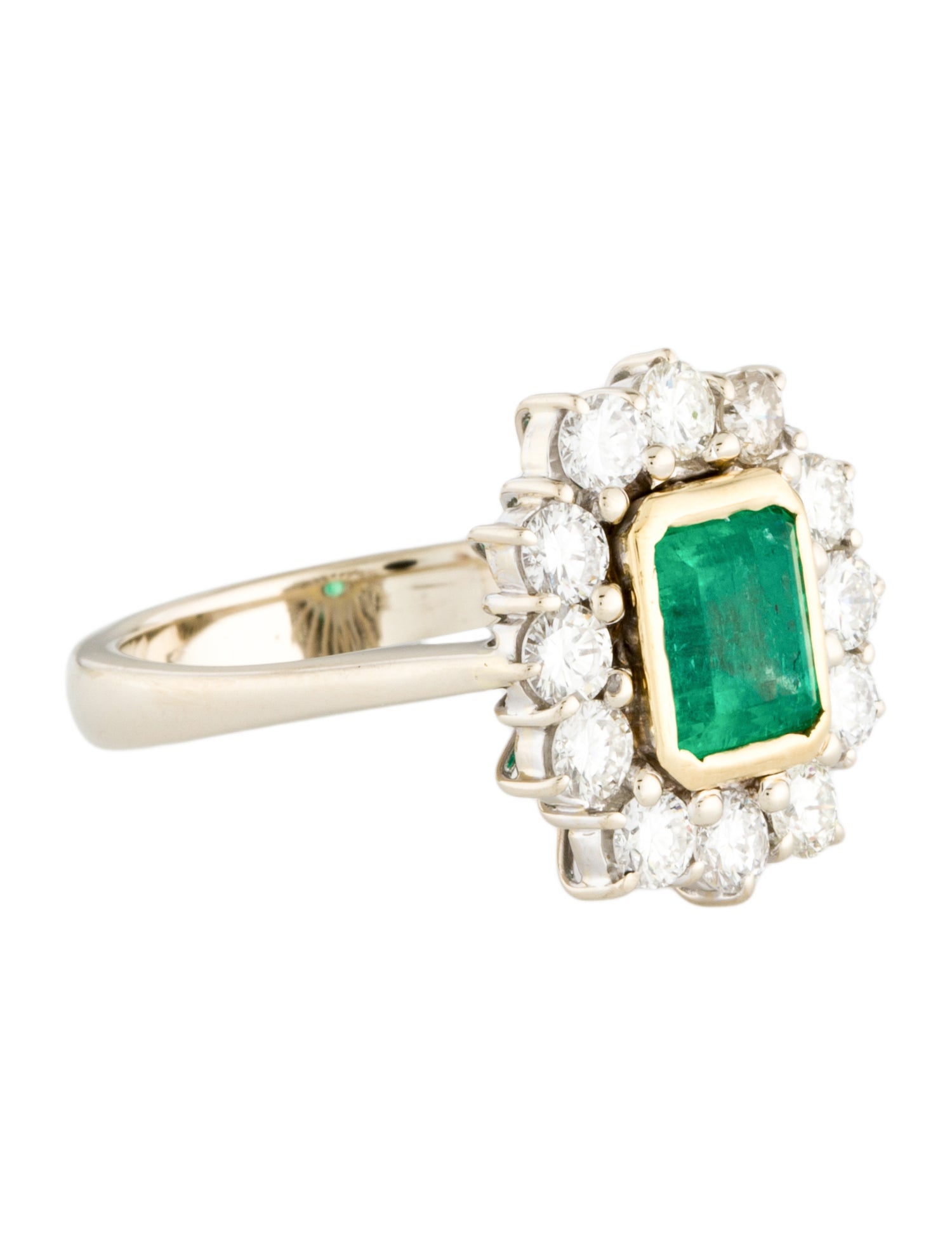 Ring 18K 1.00ct Emerald & Diamond Cocktail