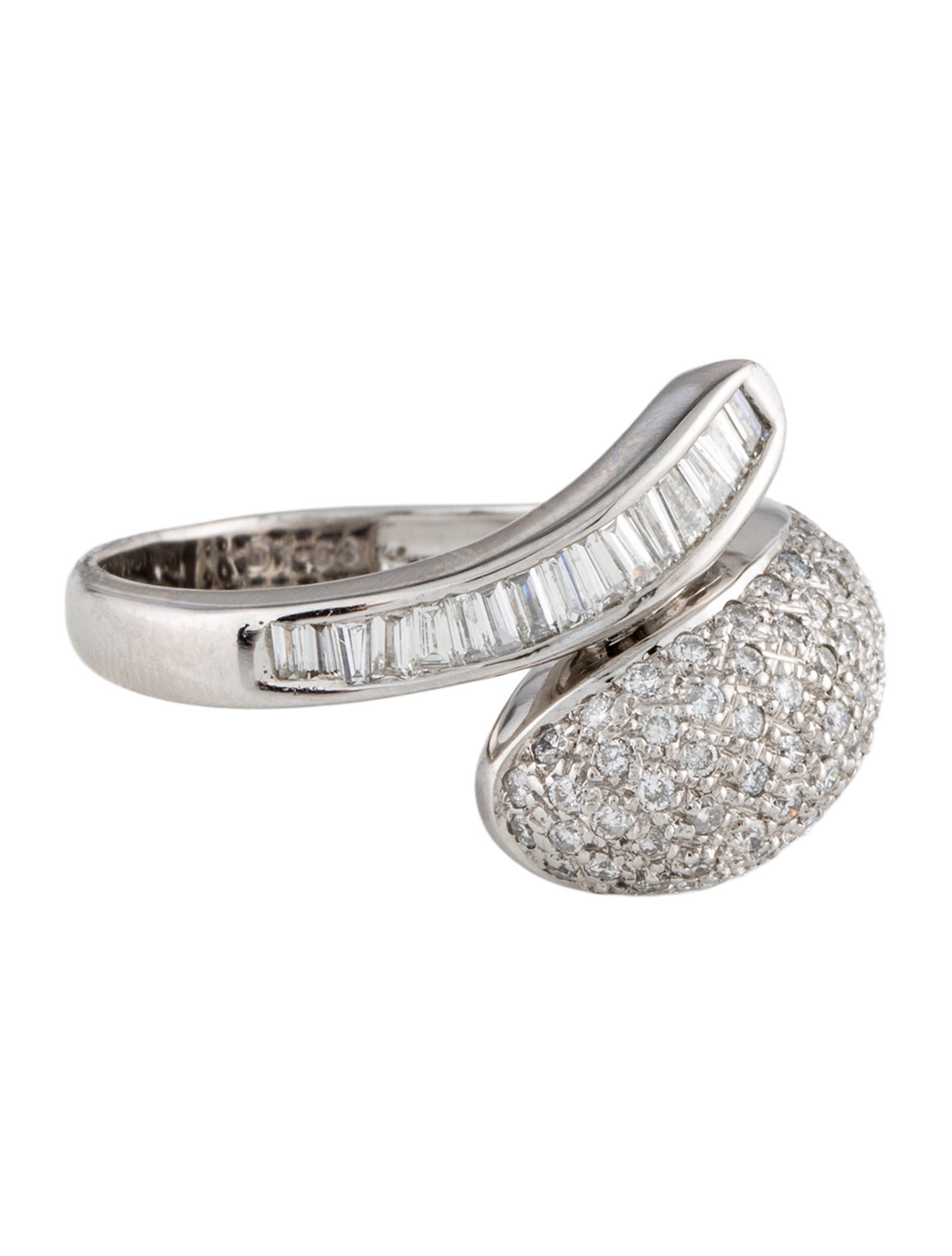 Ring 18K 1.40ctw Diamond Bypass Cocktail