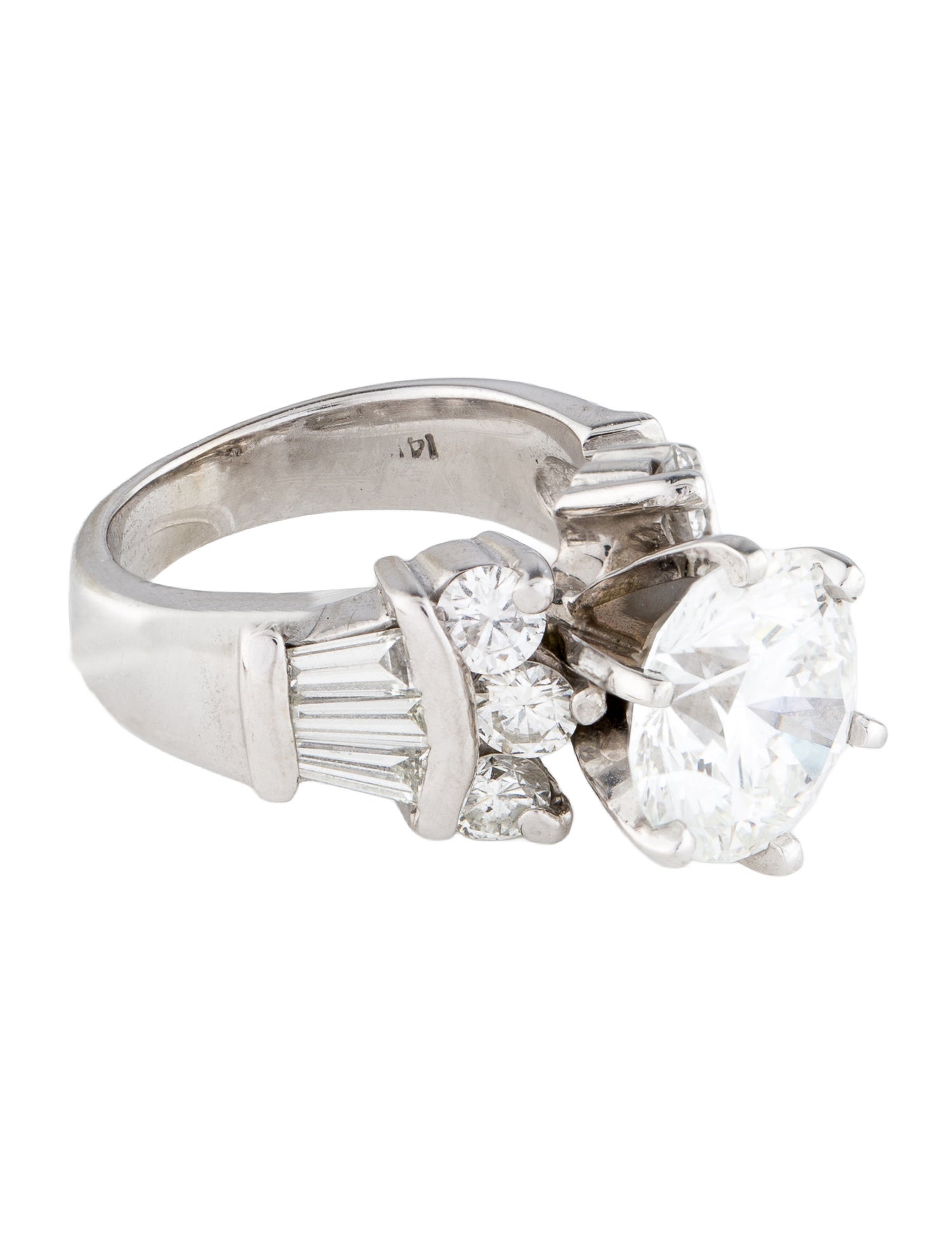 Ring 3.09ct Lab-Grown Diamond Engagement