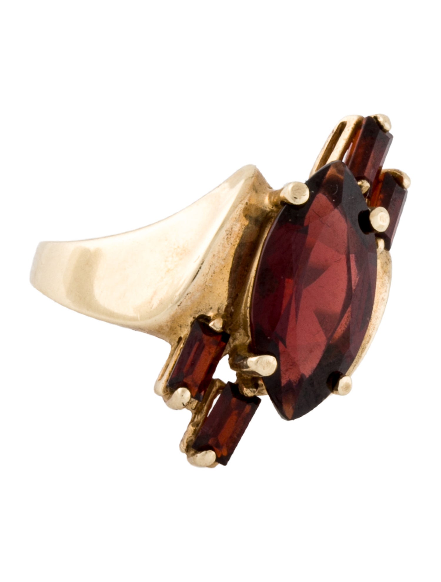 Ring 10K Garnet Cocktail