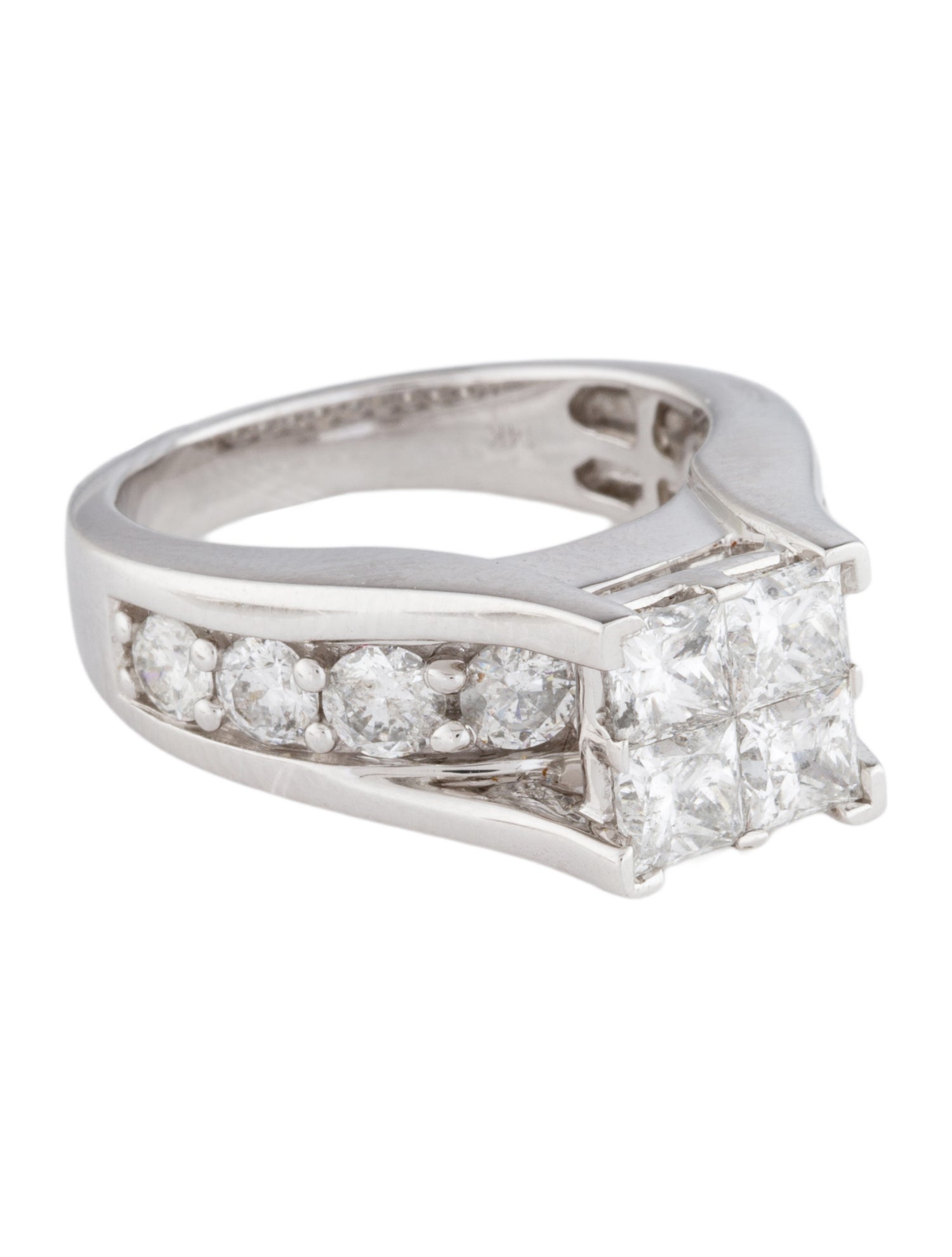 Ring 14K 2.69ctw Diamond Cocktail