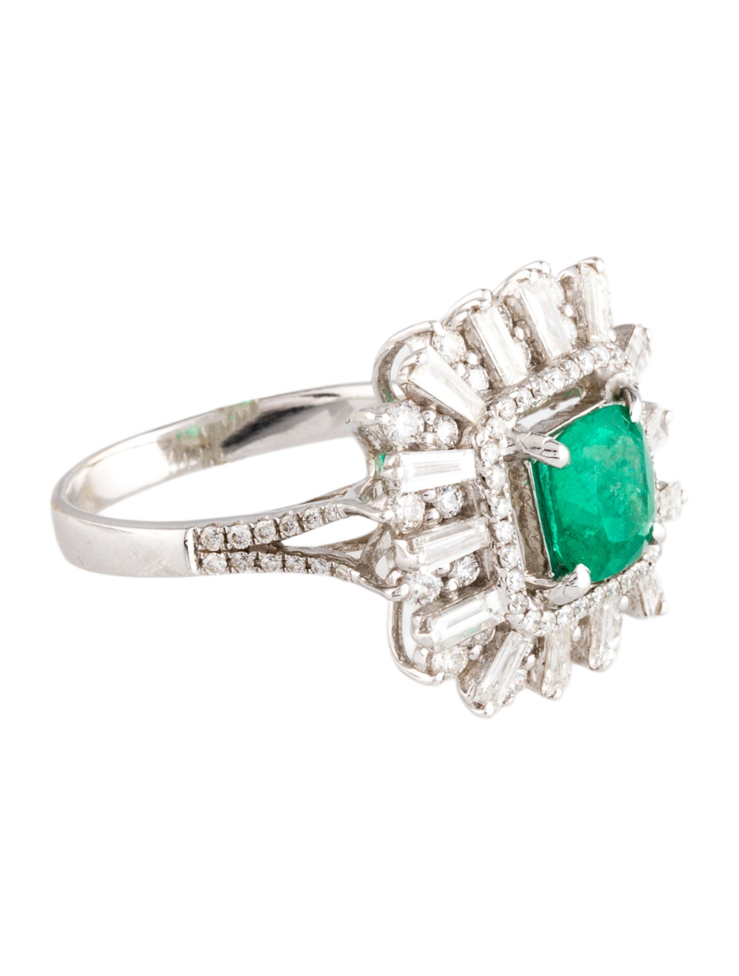 Ring 18K 1.53ct Emerald & Diamond Cocktail Ring