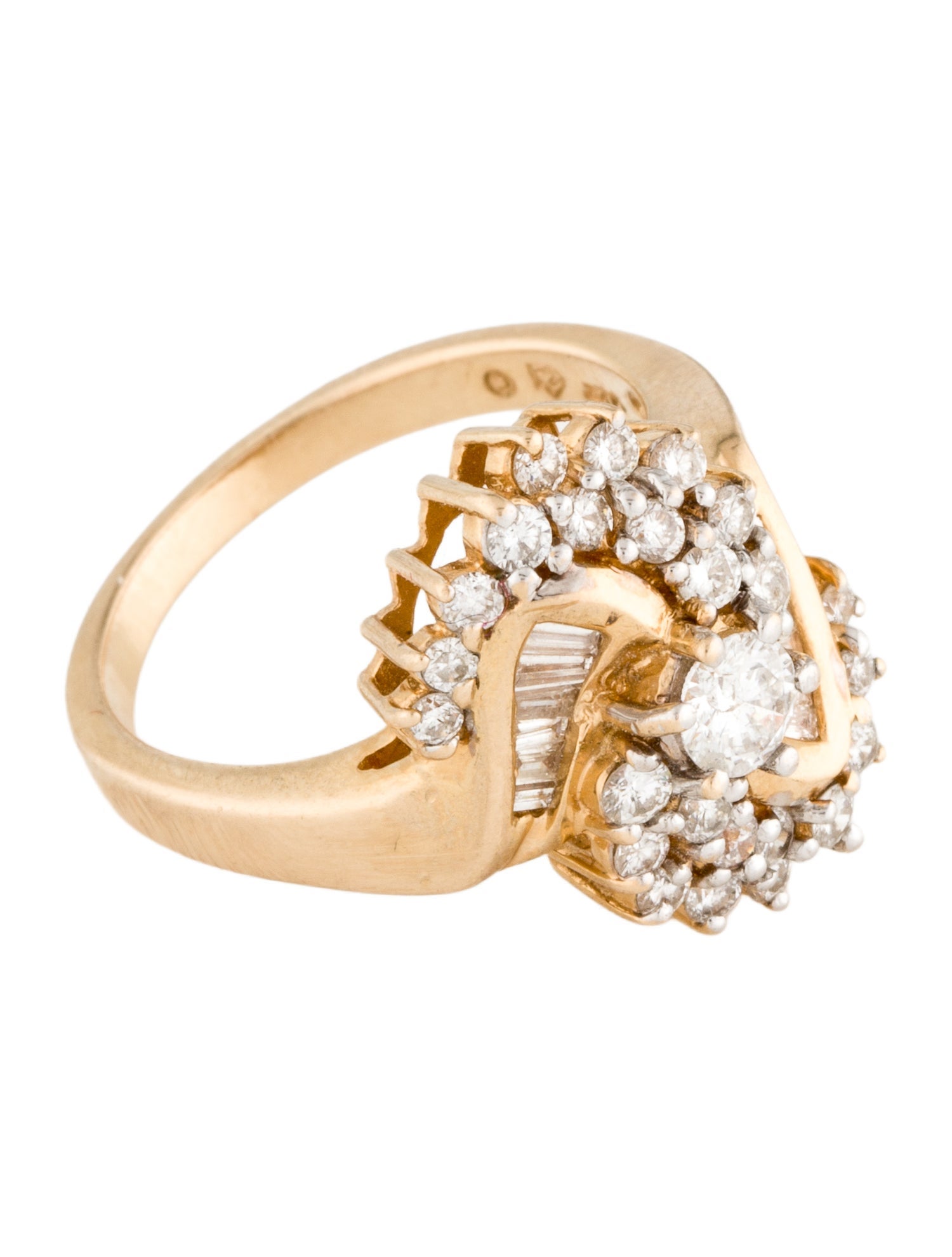 Ring 14K Diamond Cocltail