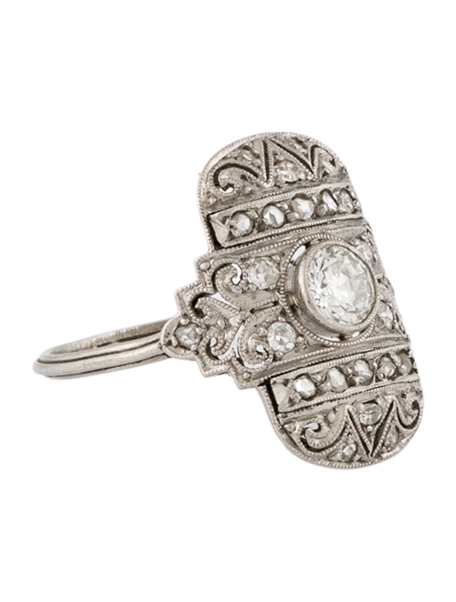 Ring Vintage Platinum Diamond Cocktail