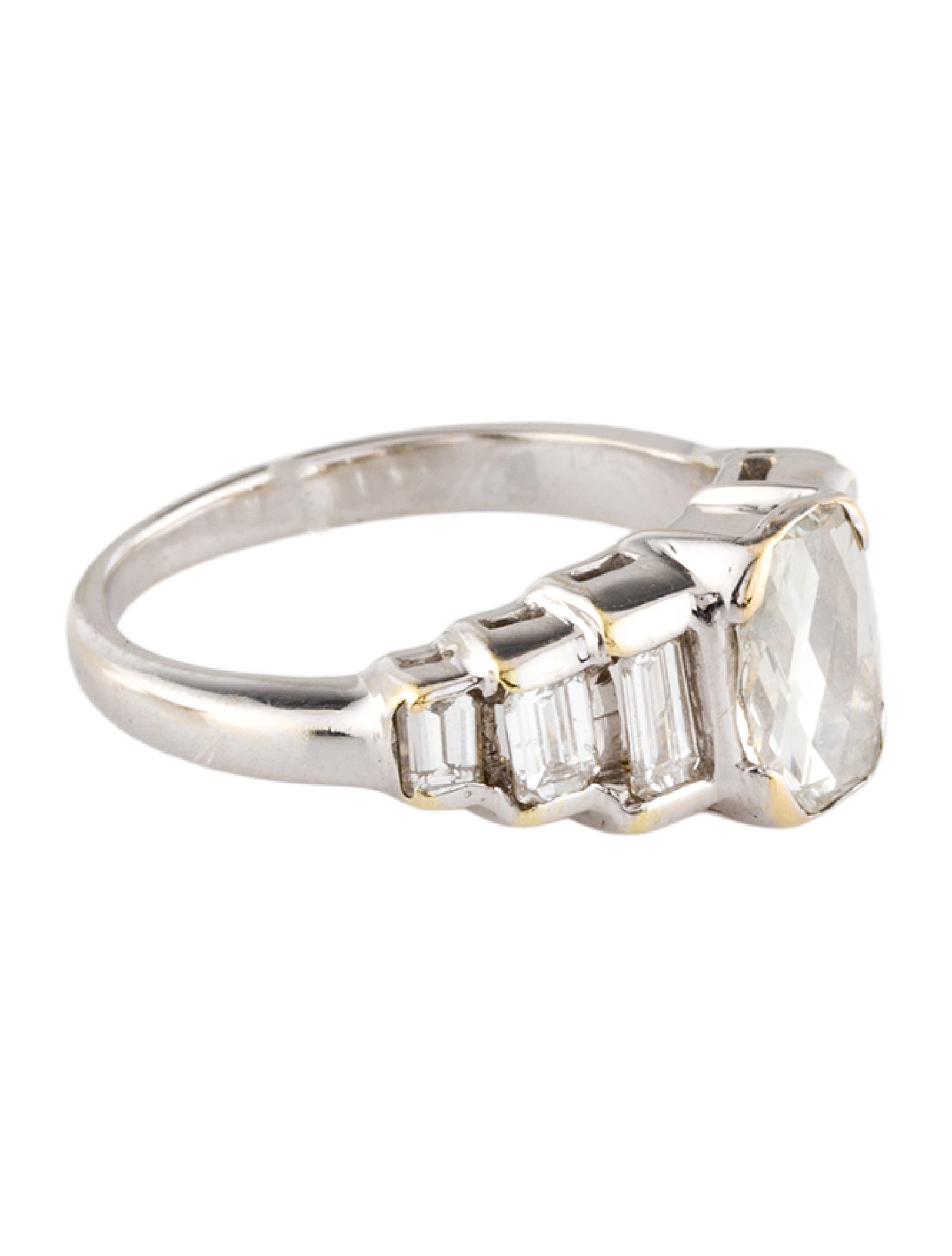 Ring 18K 1.06ctw Diamond Cocktail