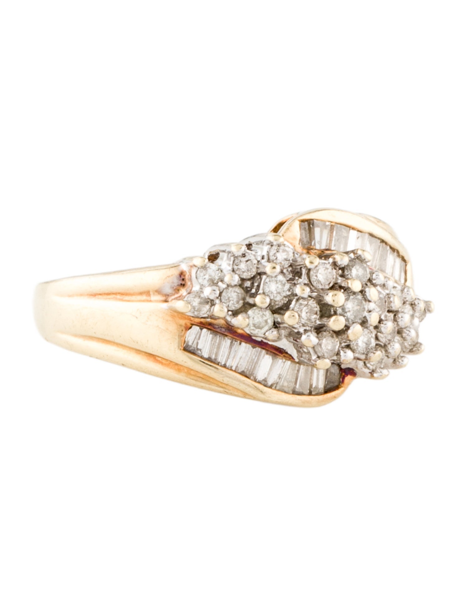 Ring 10K Diamond Cocktail