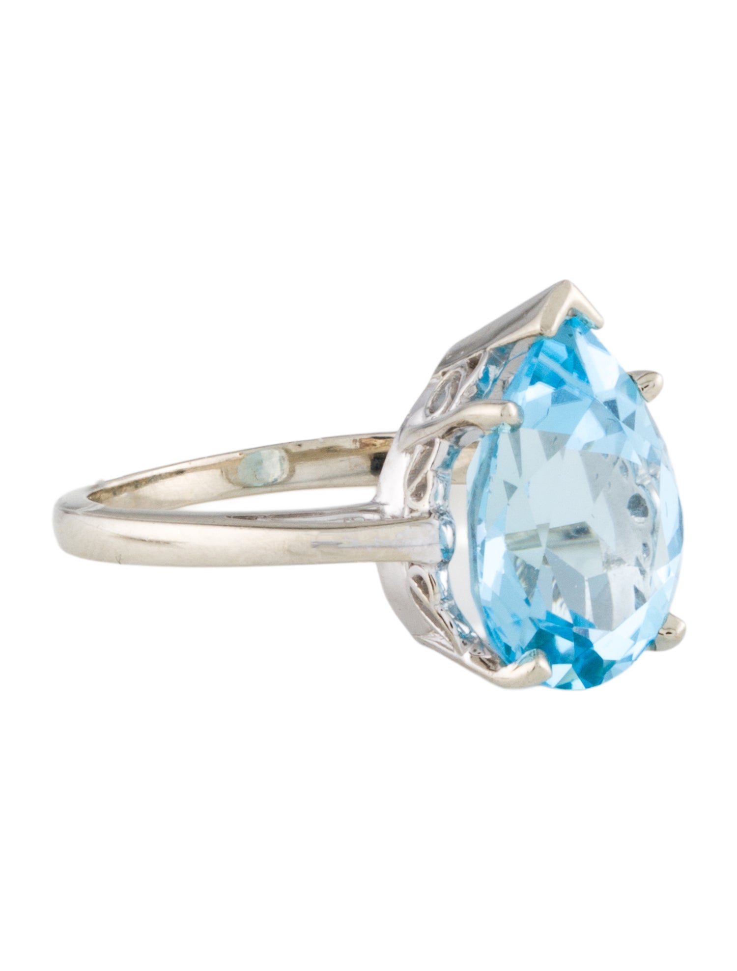 Ring 14K 6.14ctw Topaz Cocktail