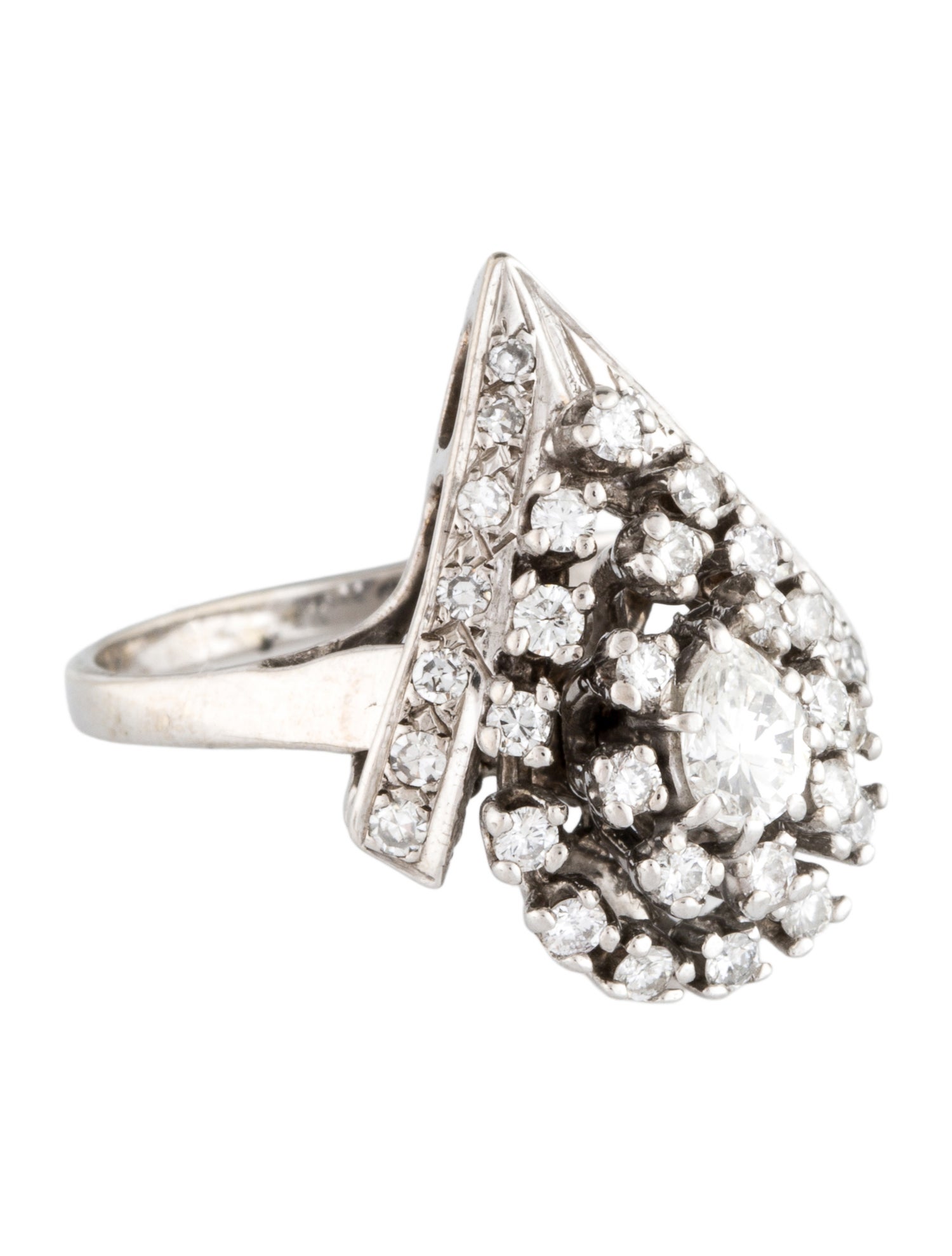 Ring 14K Diamond Cluster Cocktail