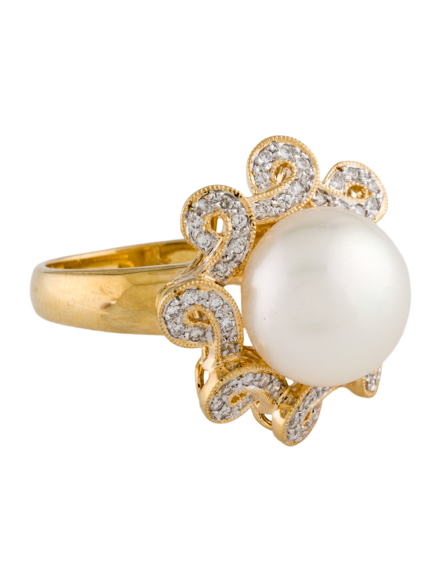 Ring 18K Pearl & Diamond Cocktail