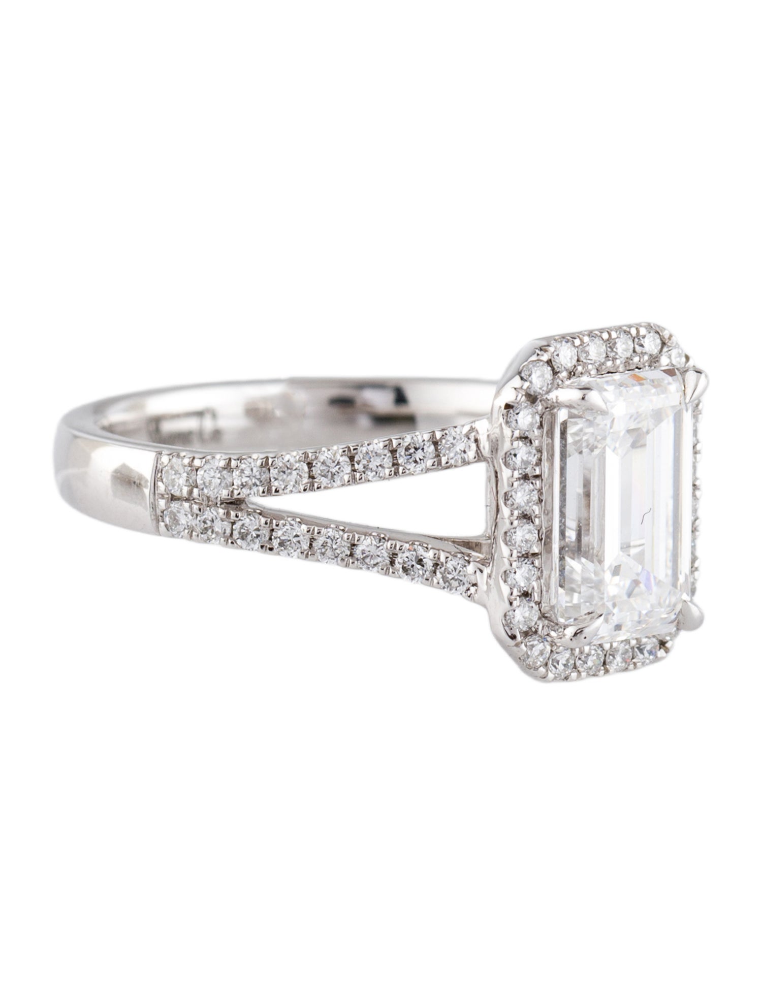 Ring Shane Co. Platinum 1.89ct Lab-Grown Diamond Engagement Ring