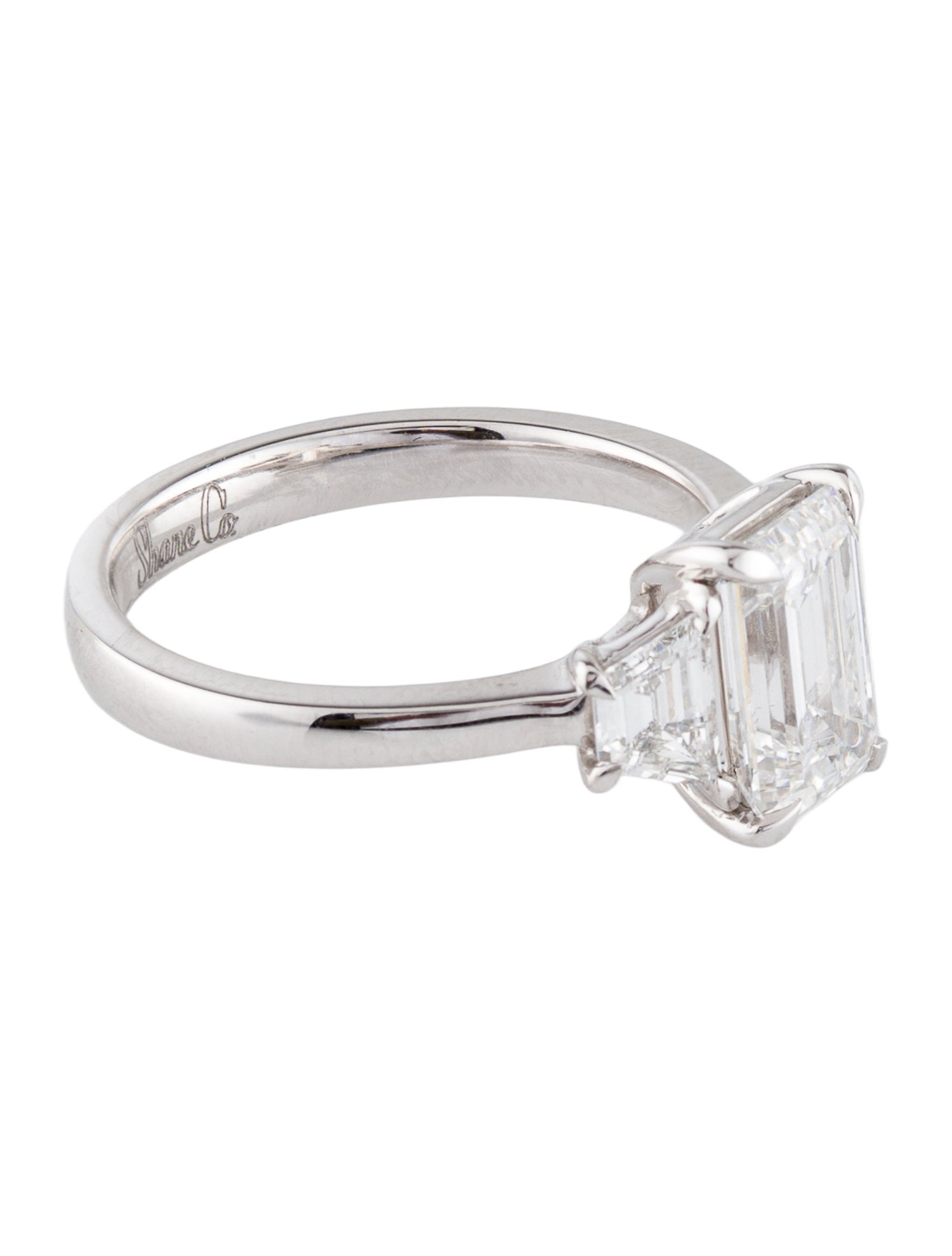 Ring 2.00ct Lab-Grown Diamond Engagement Ring