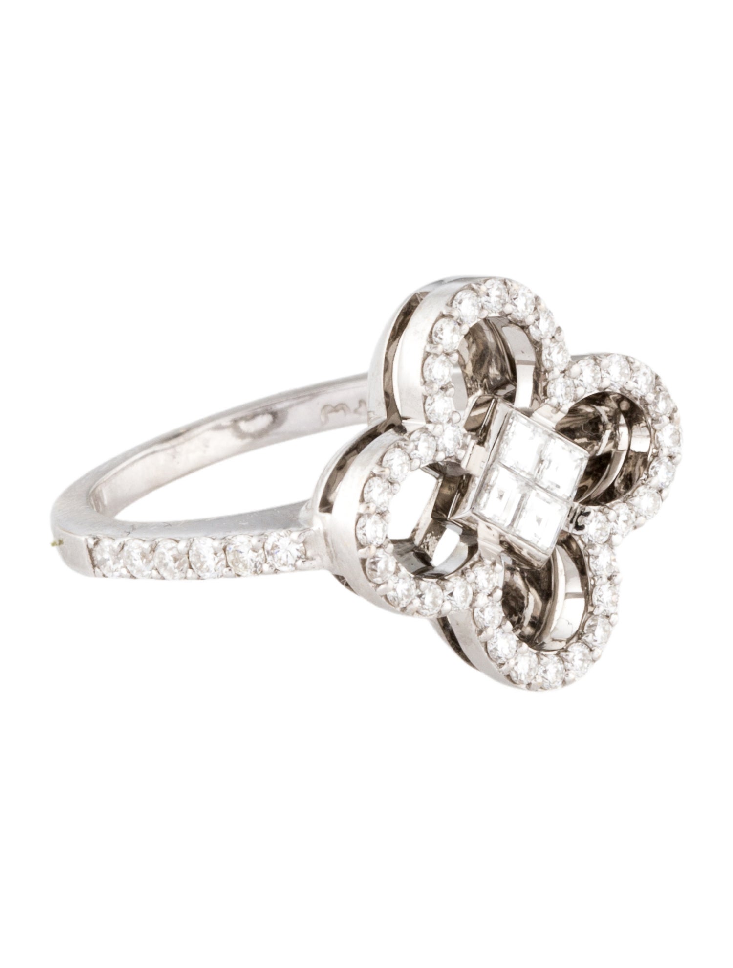 Ring 18K Diamond Four Leaf Clover Cocktail