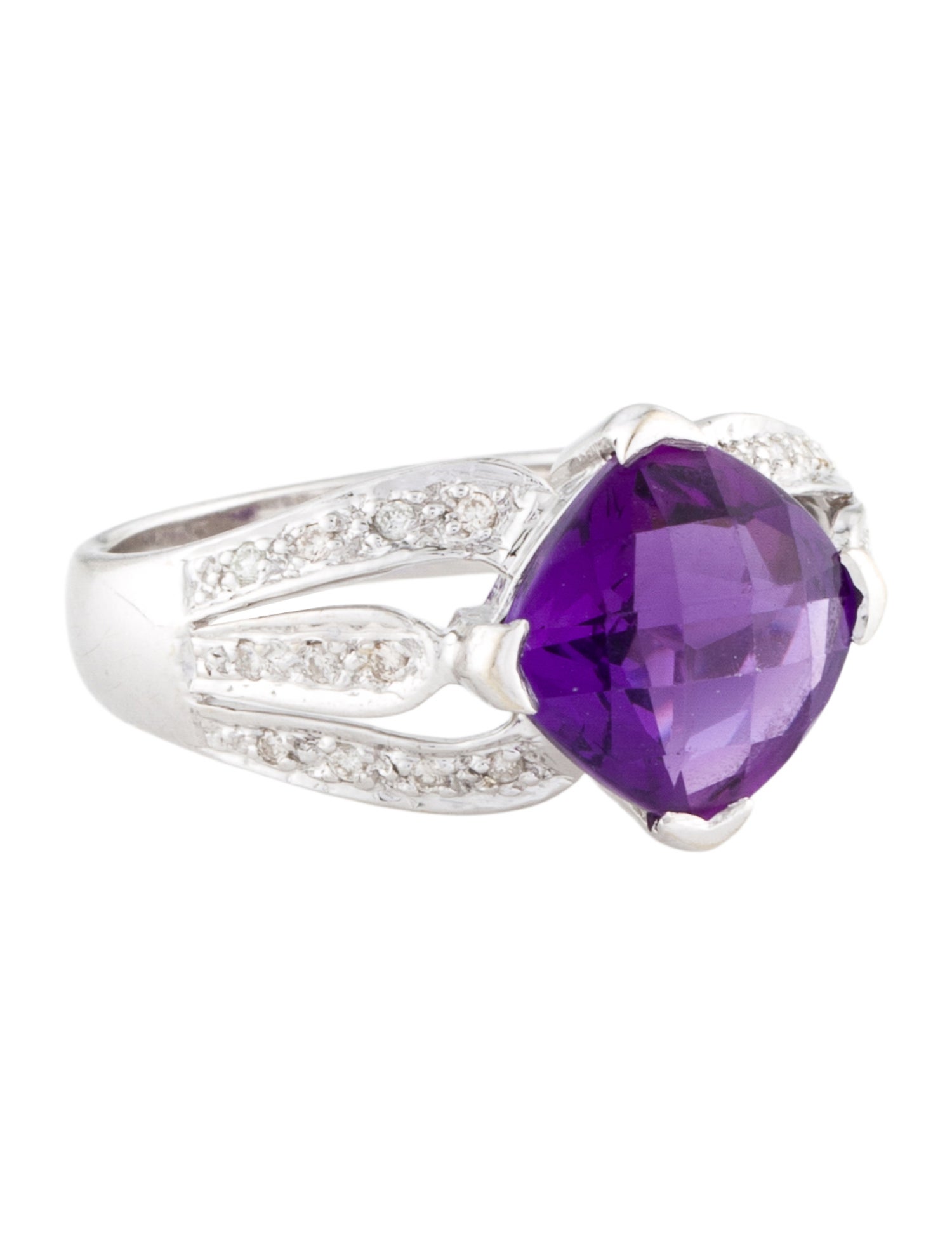 Ring 14K Amethyst & Diamond Cocktail
