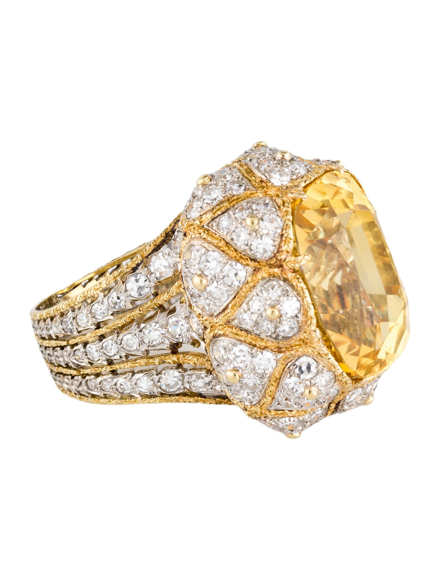 Ring 18K 20.07ct Sapphire & Diamond Cocktail