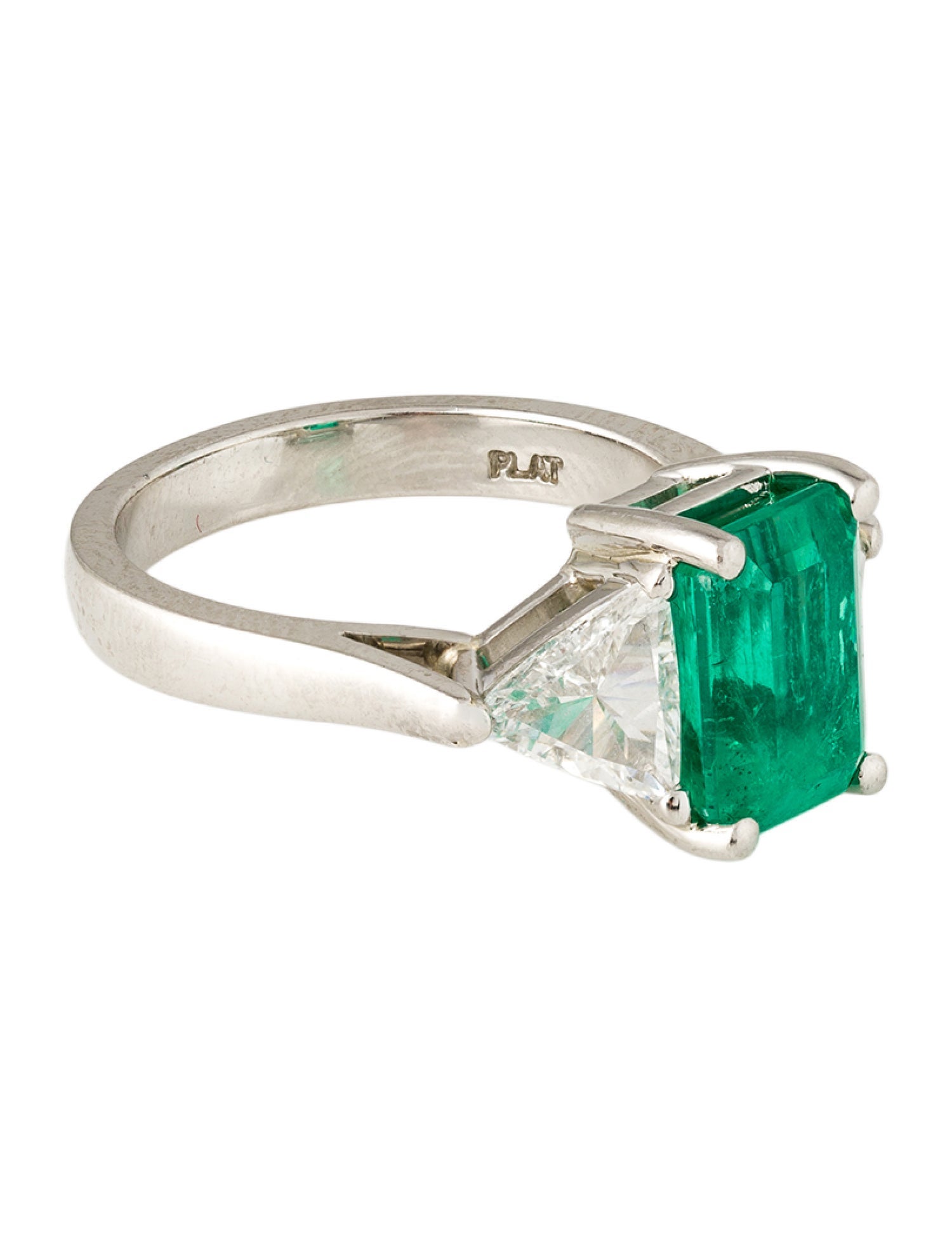 Ring Platinum 2.57ct Emerald & Diamond Cocktail
