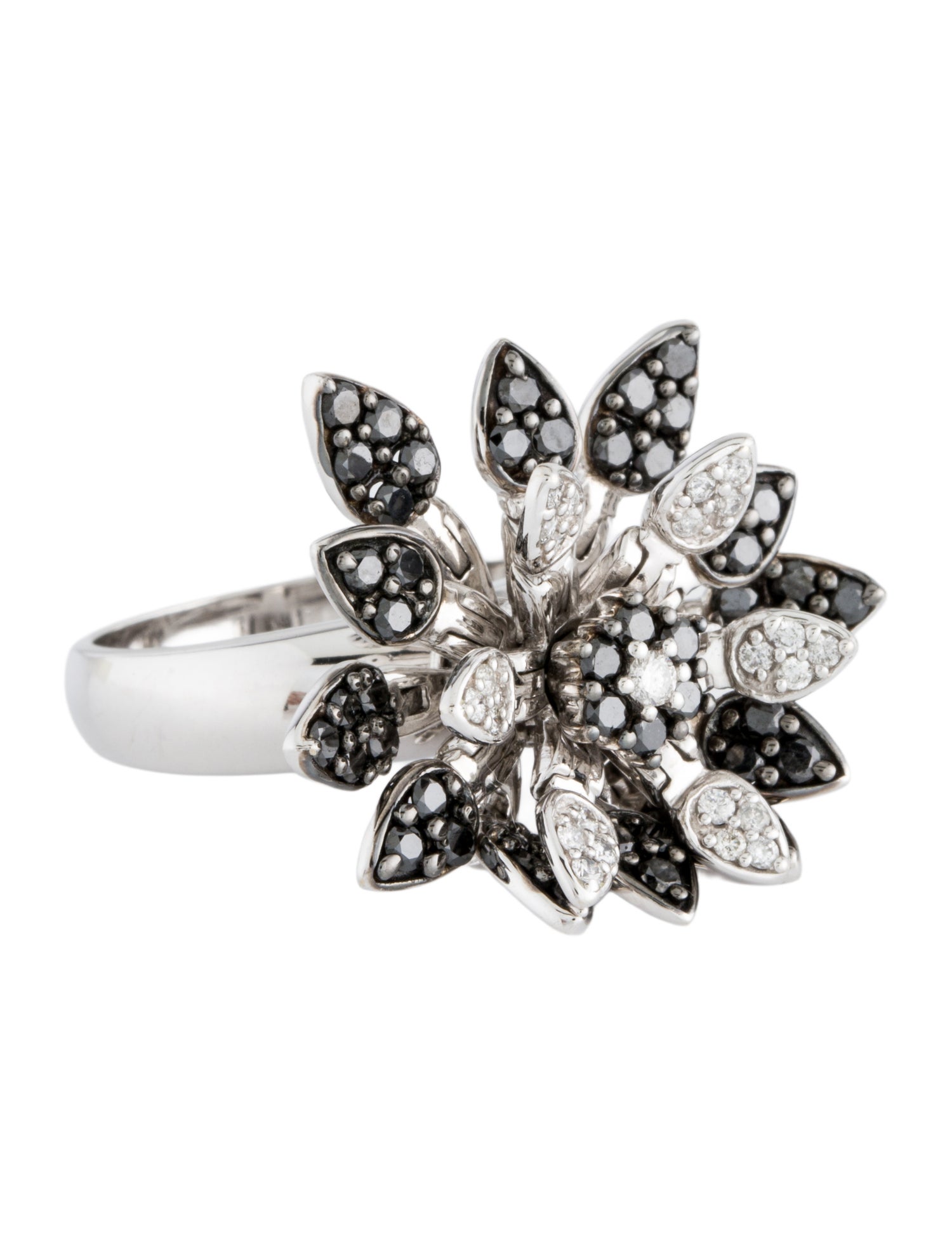 Ring 14K Diamond Trembling Flower Cocktail Ring