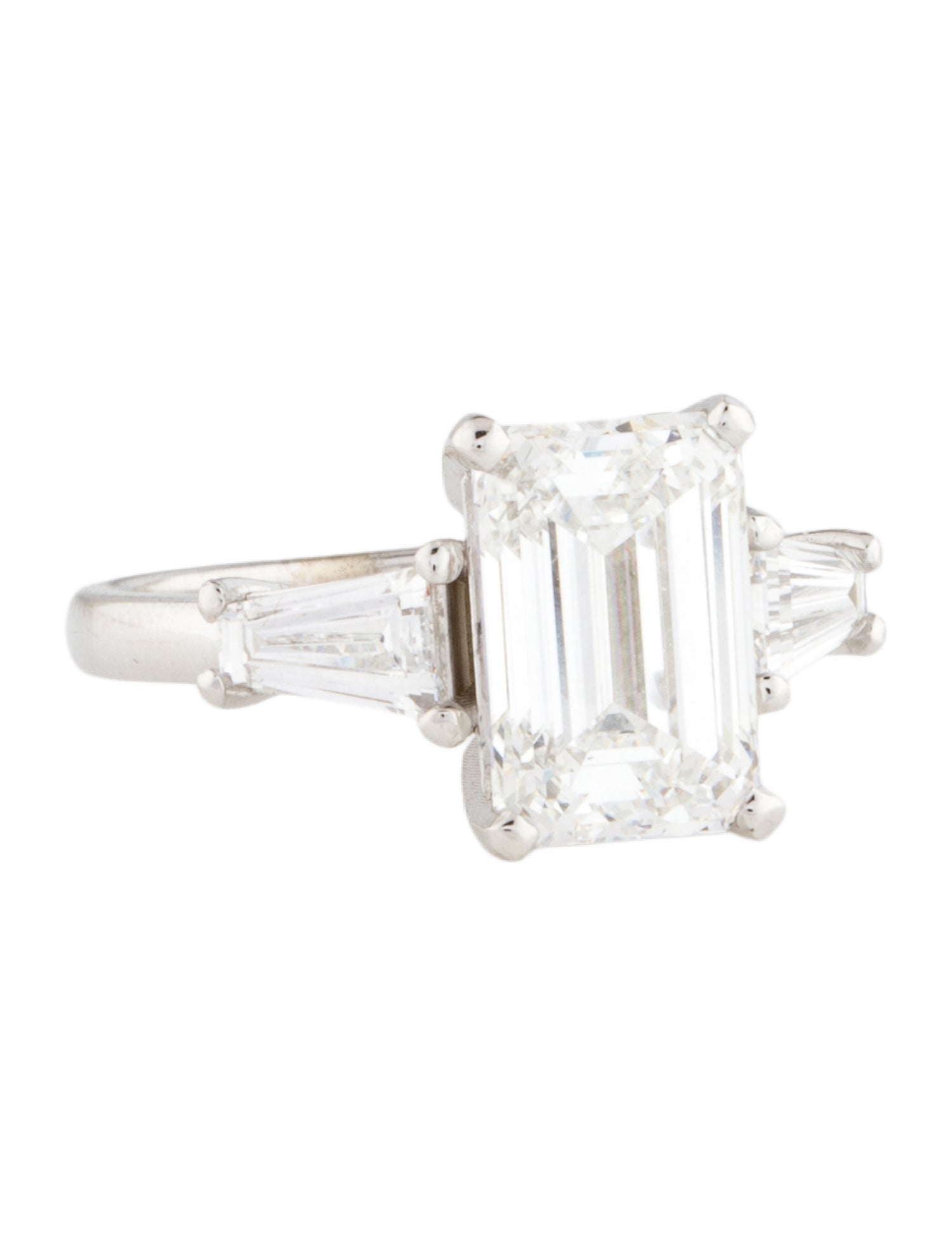 Ring 4.02ct Lab-Grown Diamond Engagement Ring