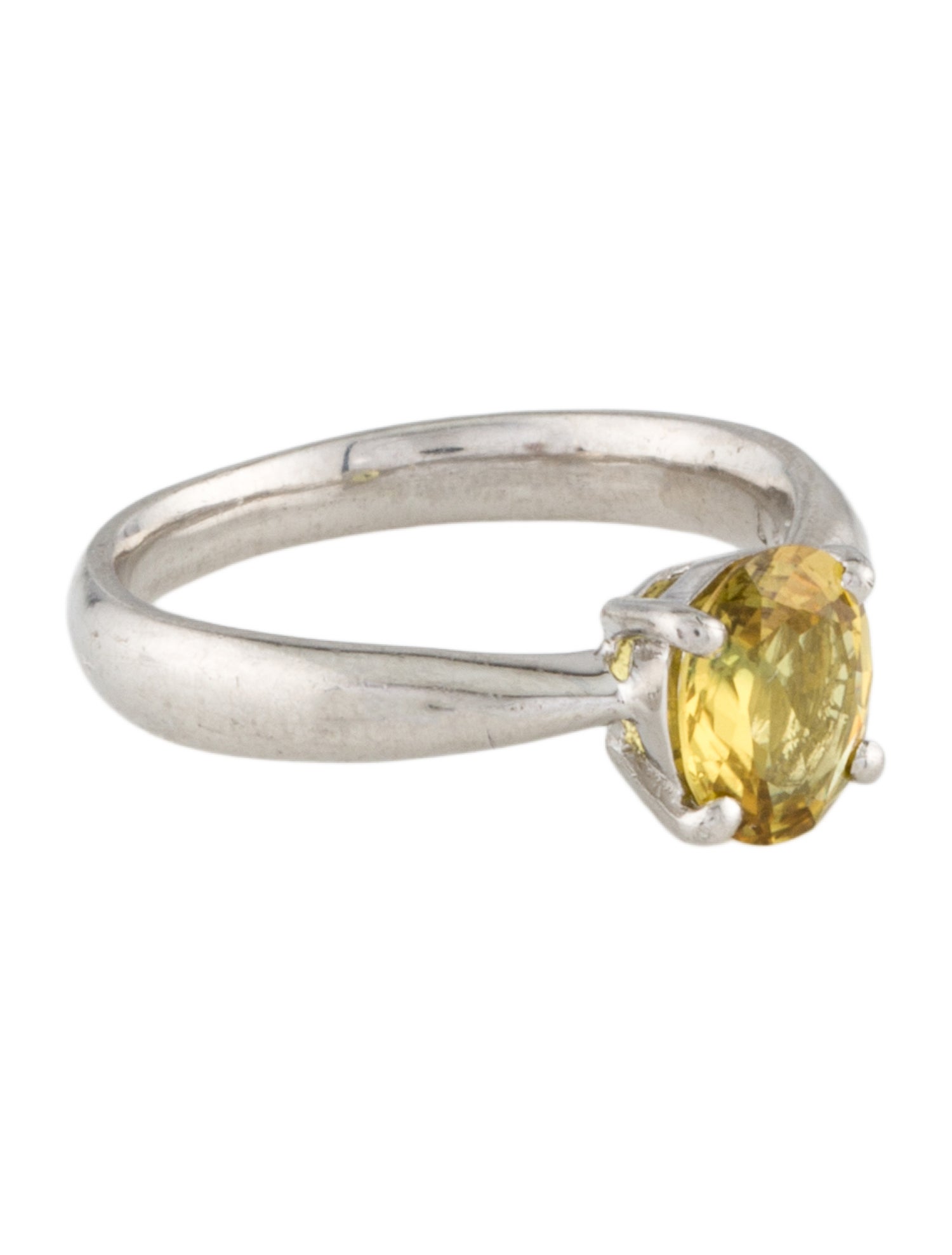 Ring Platinum Sapphire Solitaire