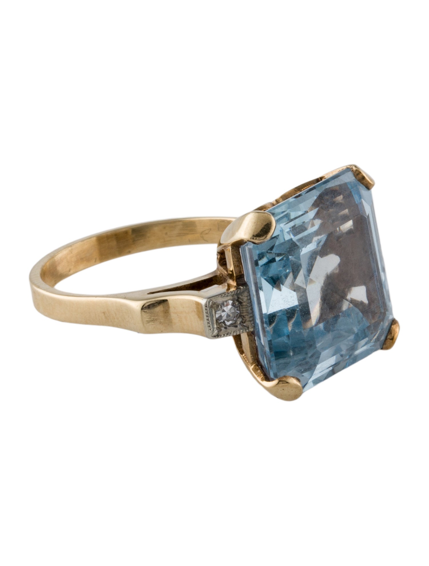 Ring 13.33Ct Synthetic Spinel & Diamond Cocktail