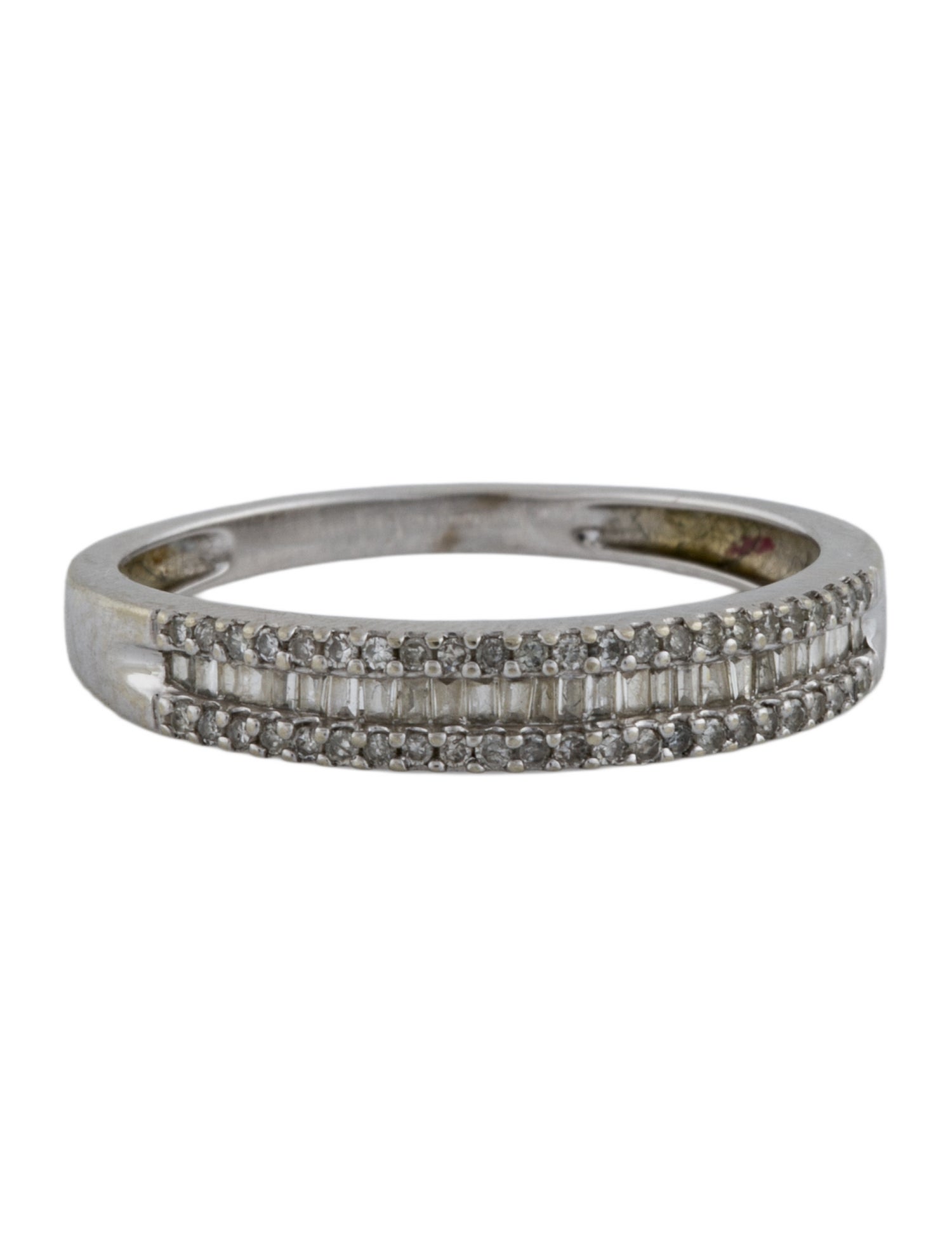 Ring 10K Diamond Band