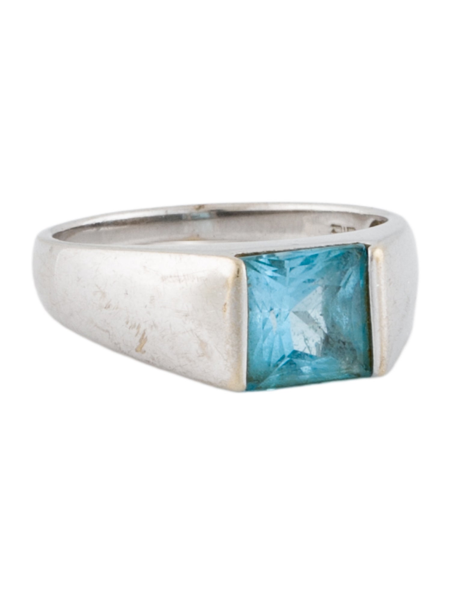 Ring 14K 2.23ct Topaz Cocktail