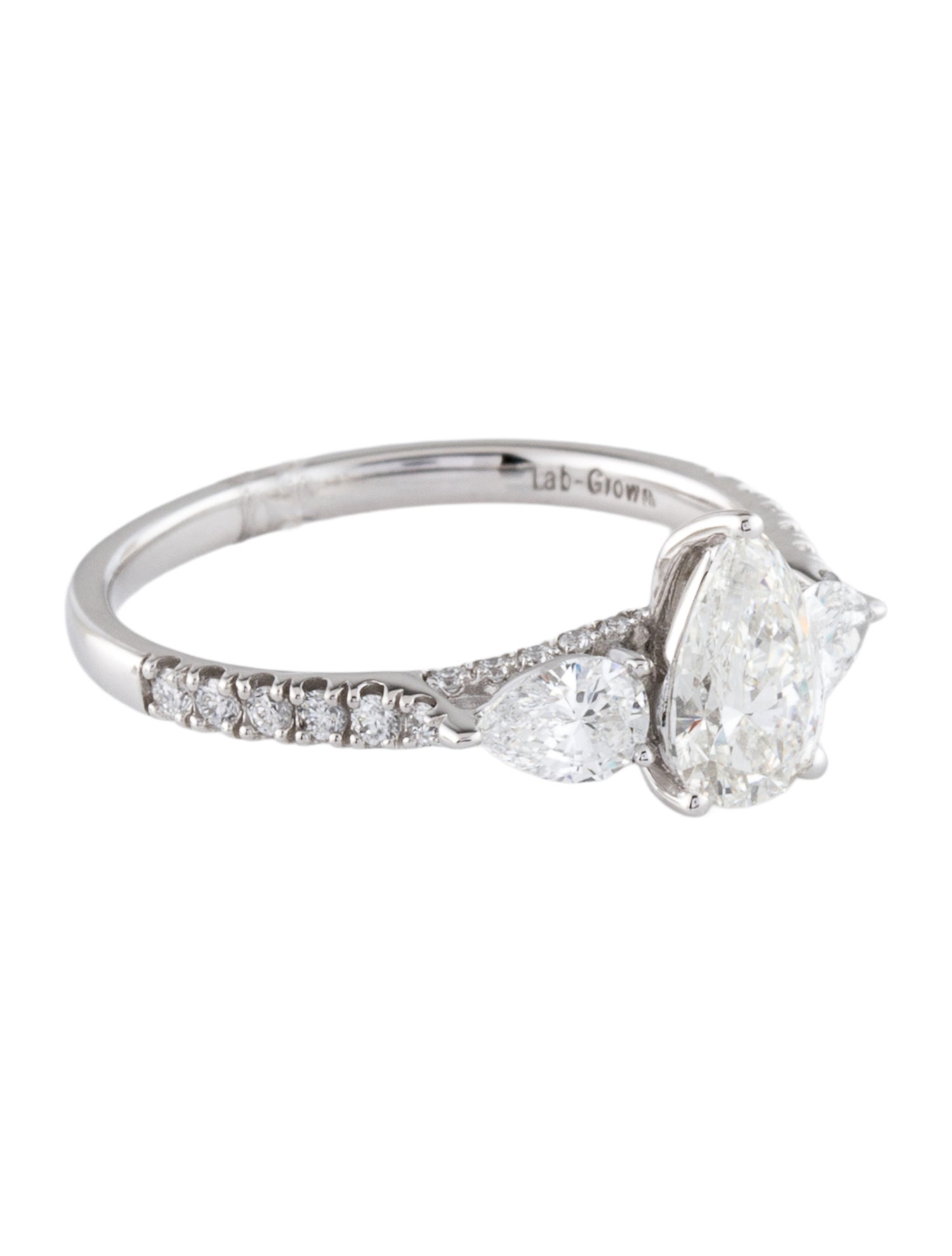 Ring Lab-Grown Diamond Engagement