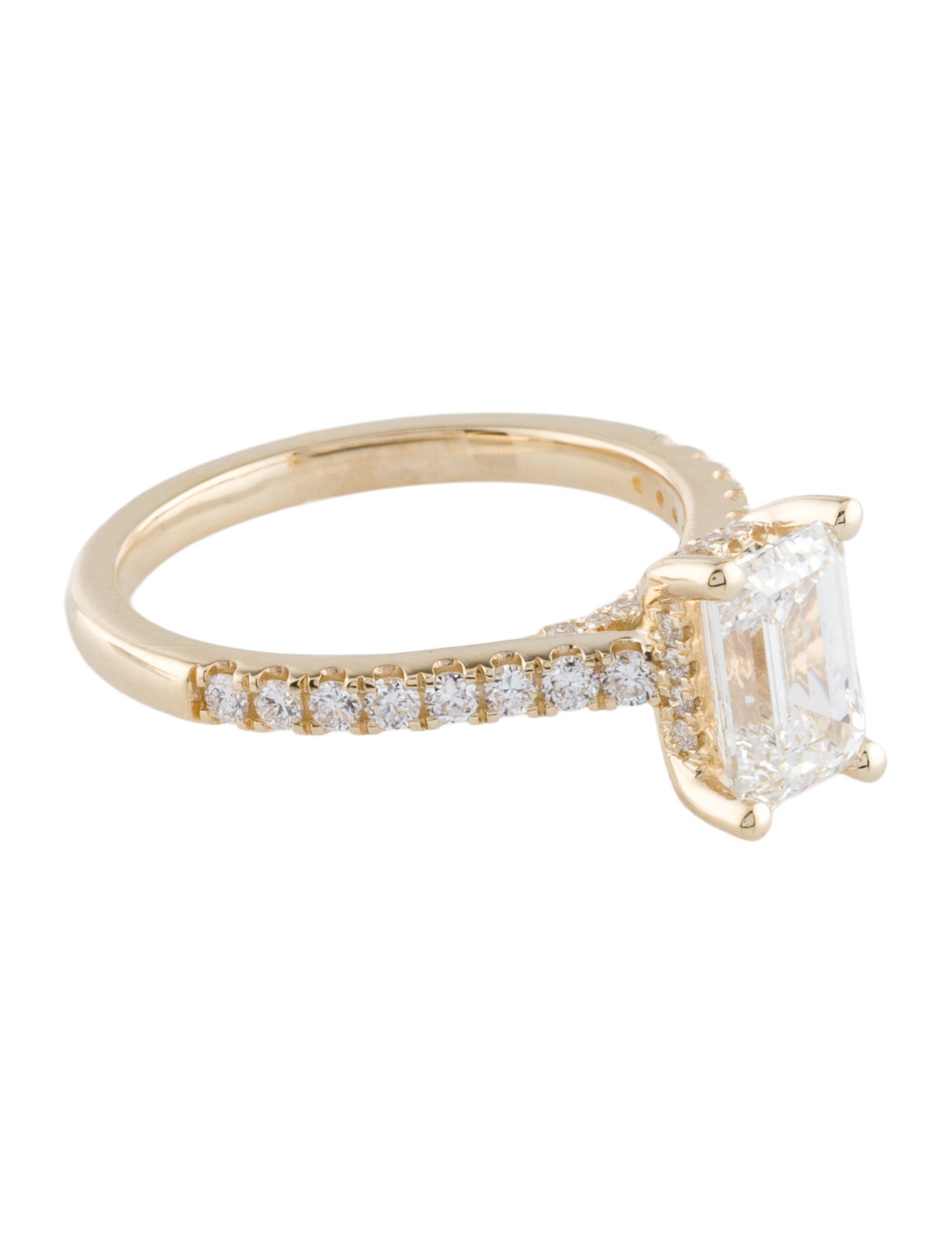 Ring 1.64ct Lab-Grown Diamond Engagement