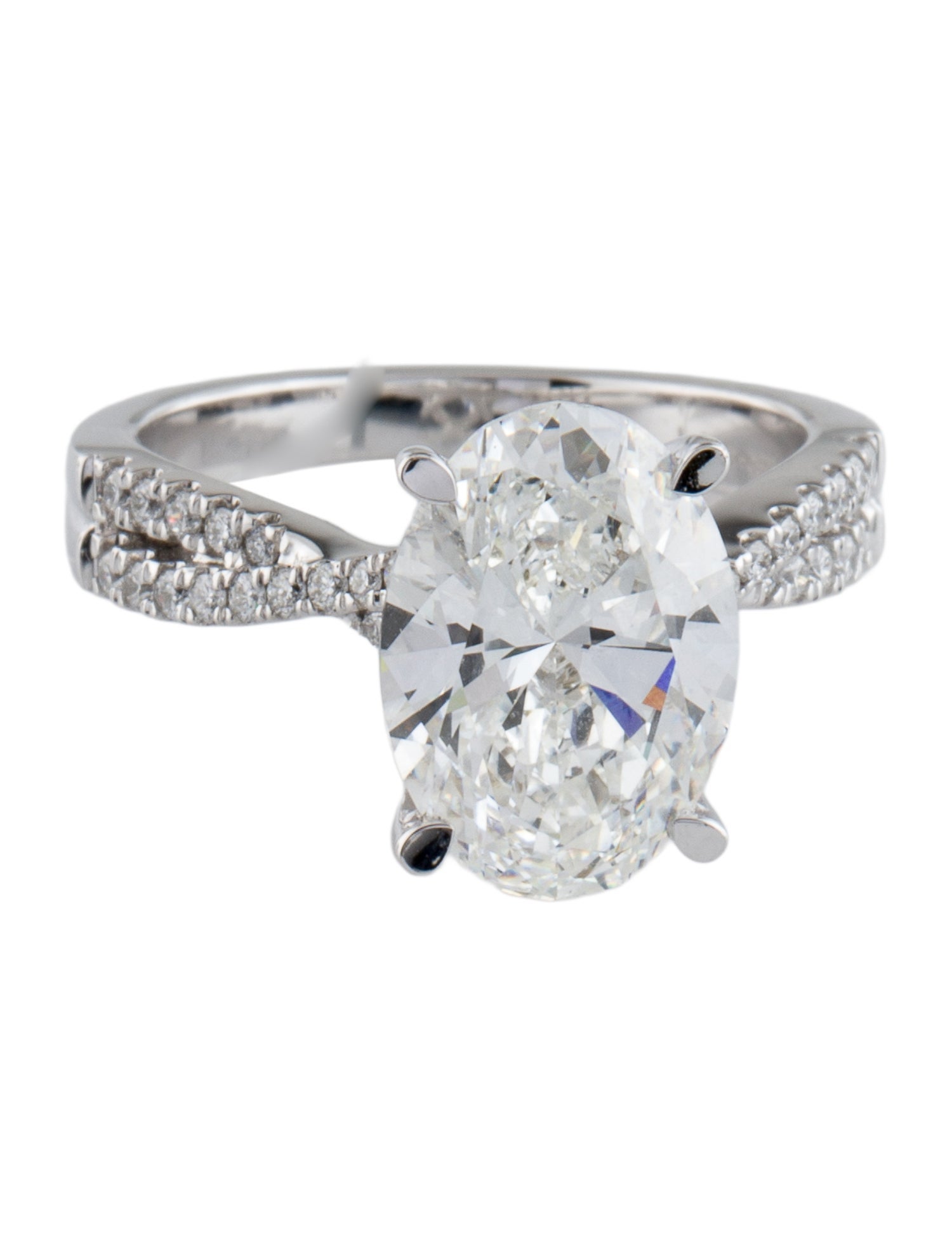 Ring 4.05ct Lab-Grown Diamond Engagement