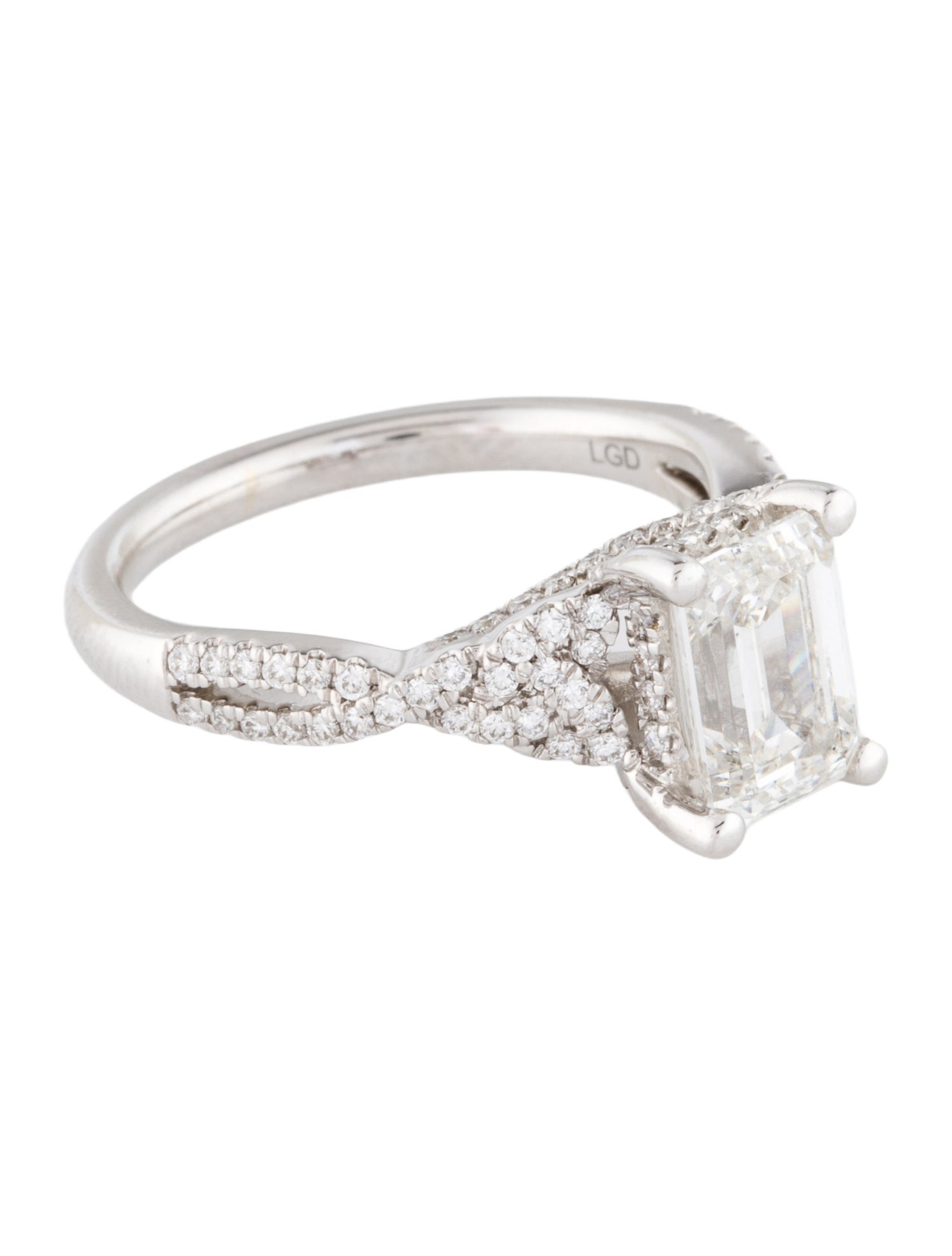 Ring 2.00ct Lab-Grown Diamond Engagement Ring